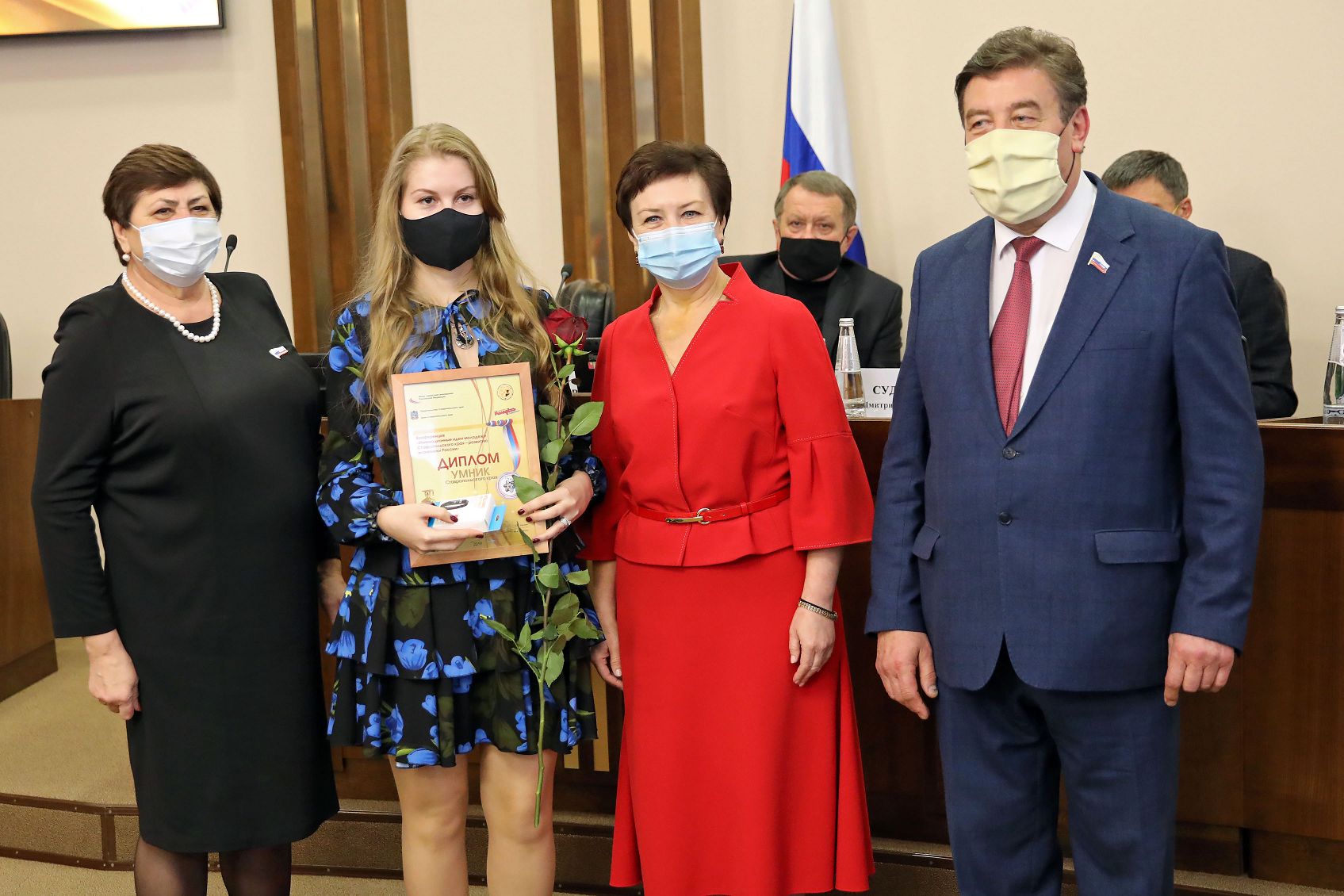 В краевой Думе прошло награждение УМНИКОВ 2019 года