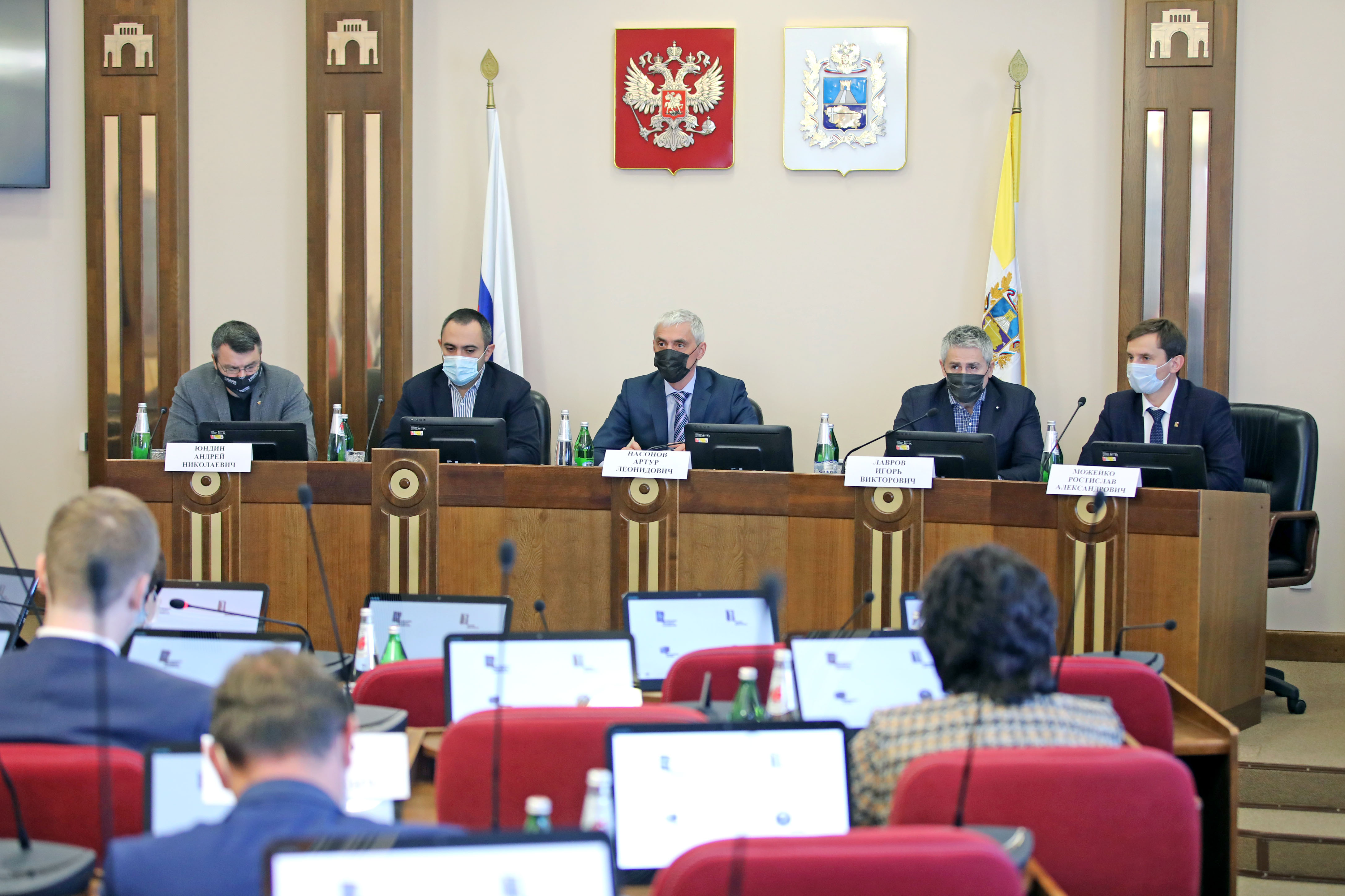 Краевые депутаты подчеркнули важность популяризации школьного спорта