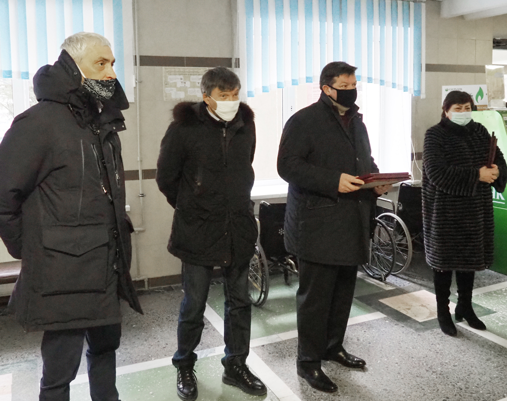 С благодарностью за труд