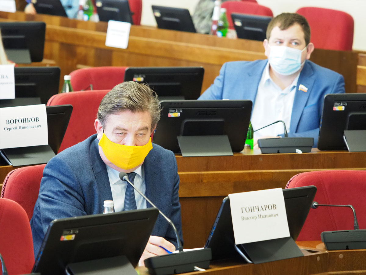 Депутаты Думы Ставрополья рекомендовали активизировать работу по передаче объектов ЖКХ из муниципальной собственности в ведение региона