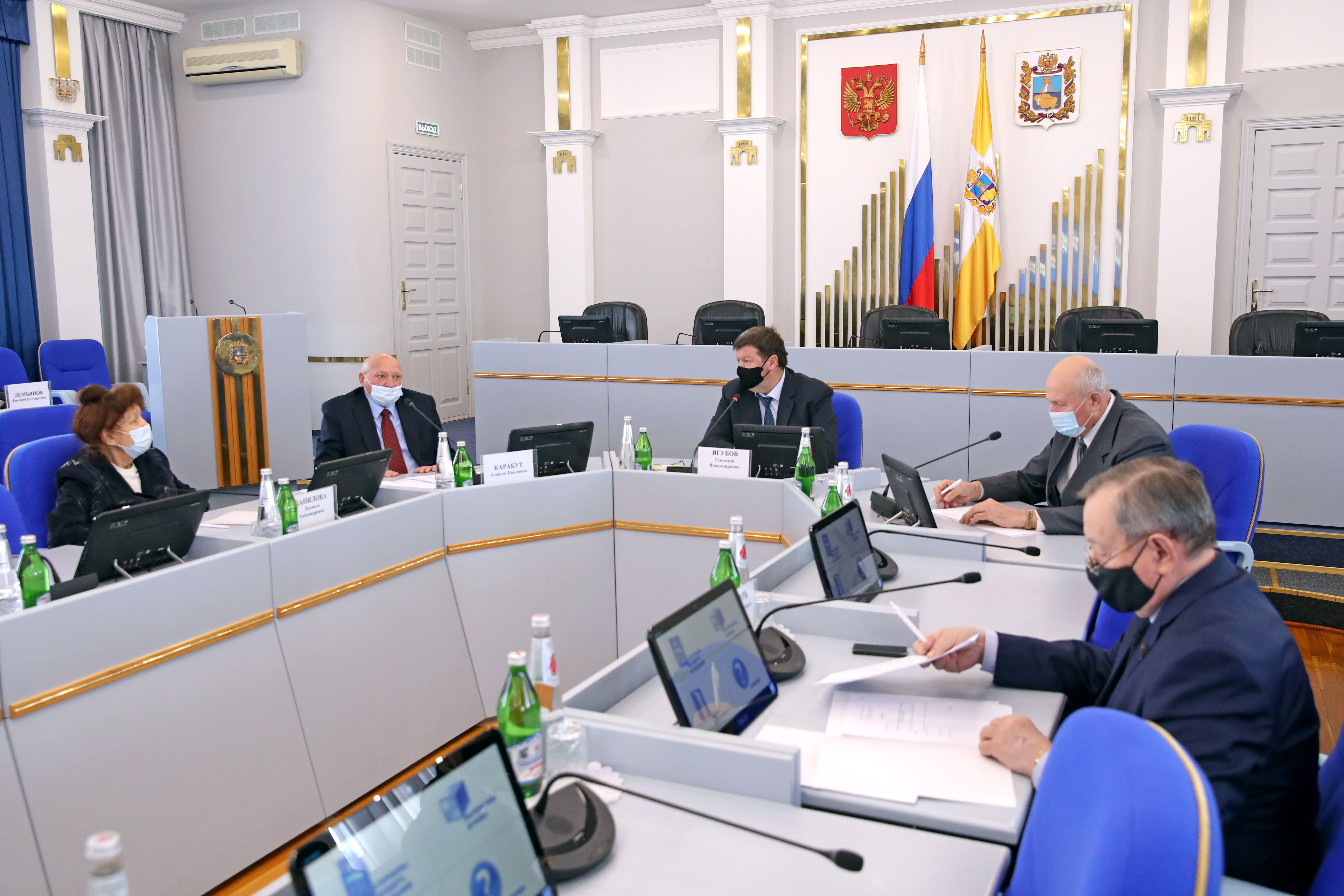 Геннадий Ягубов обсудил с Советом старейшин в Думе края исполнение закона о «детях войны»