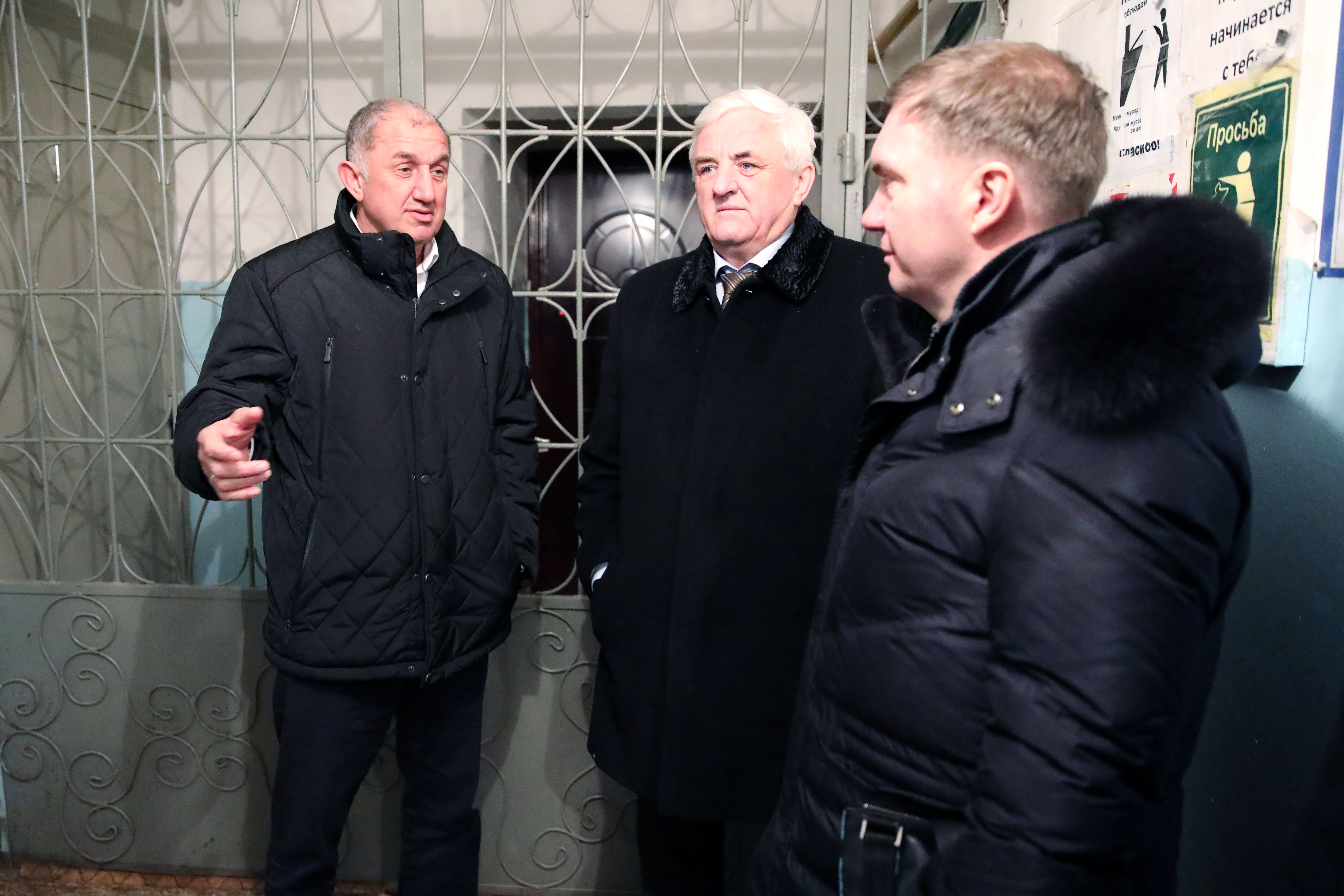 Краевые депутаты проверили реализацию программы капремонта в городах Кавказских Минеральных Вод