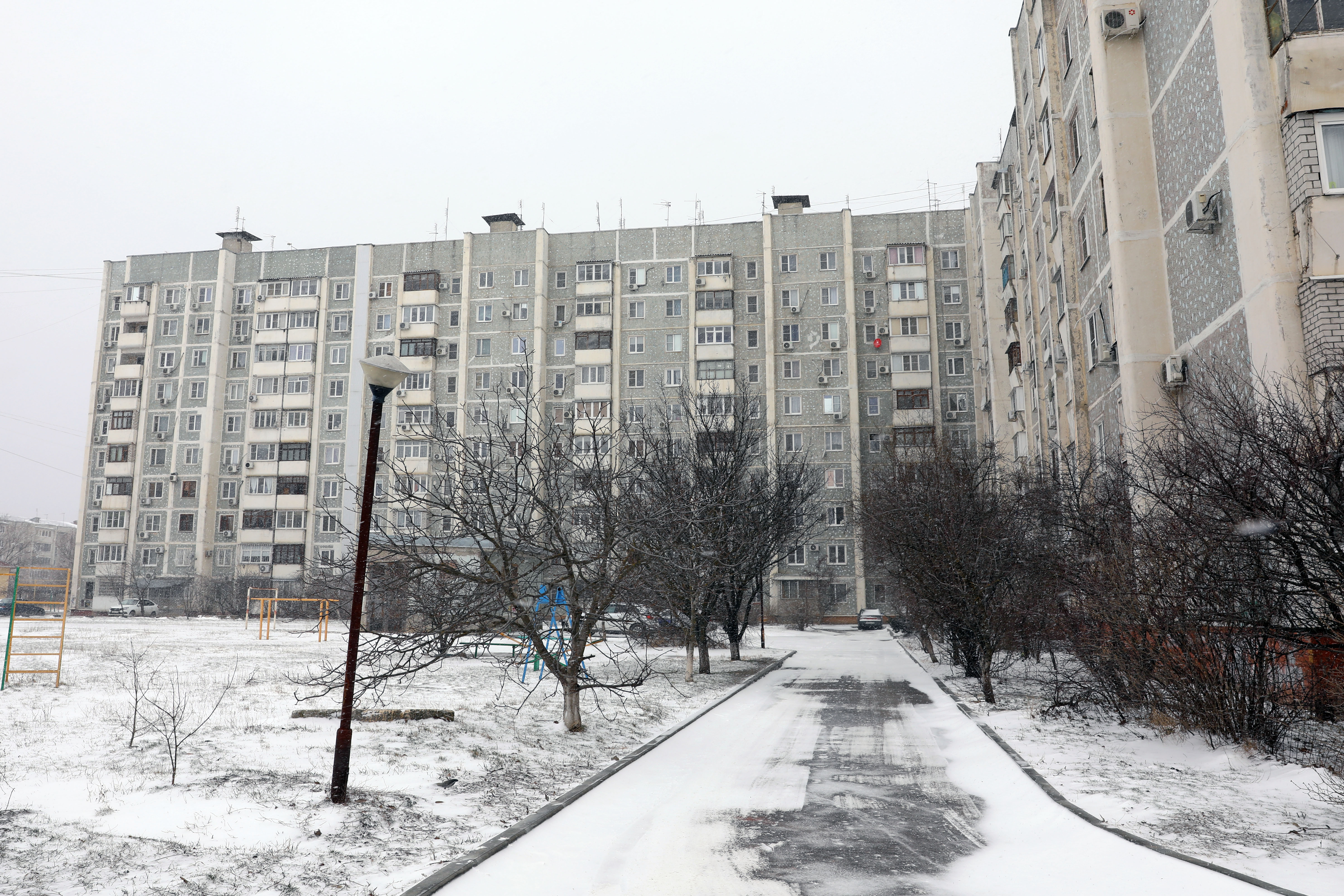 Краевые депутаты проверили реализацию программы капремонта в городах Кавказских Минеральных Вод