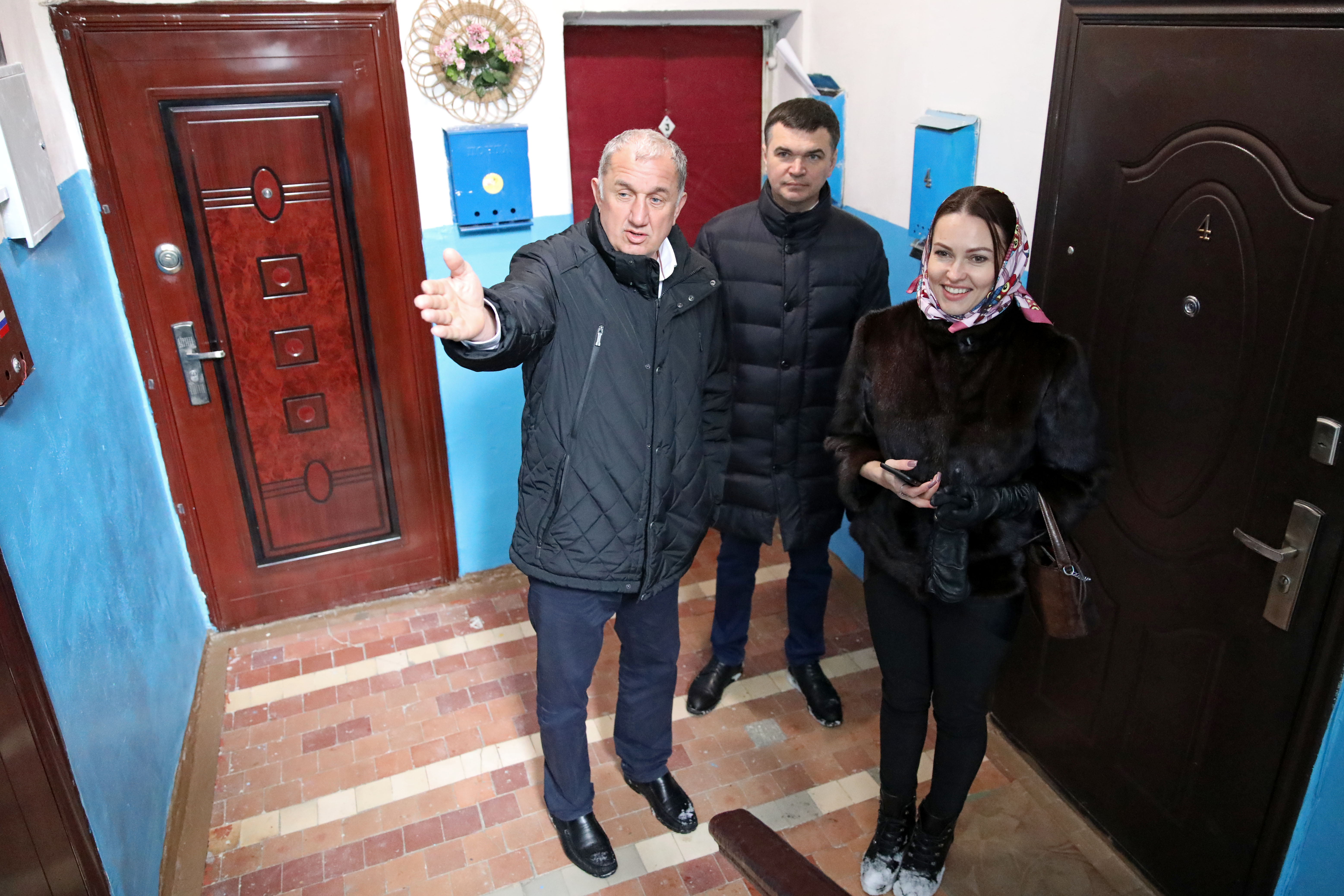 Краевые депутаты проверили реализацию программы капремонта в городах Кавказских Минеральных Вод