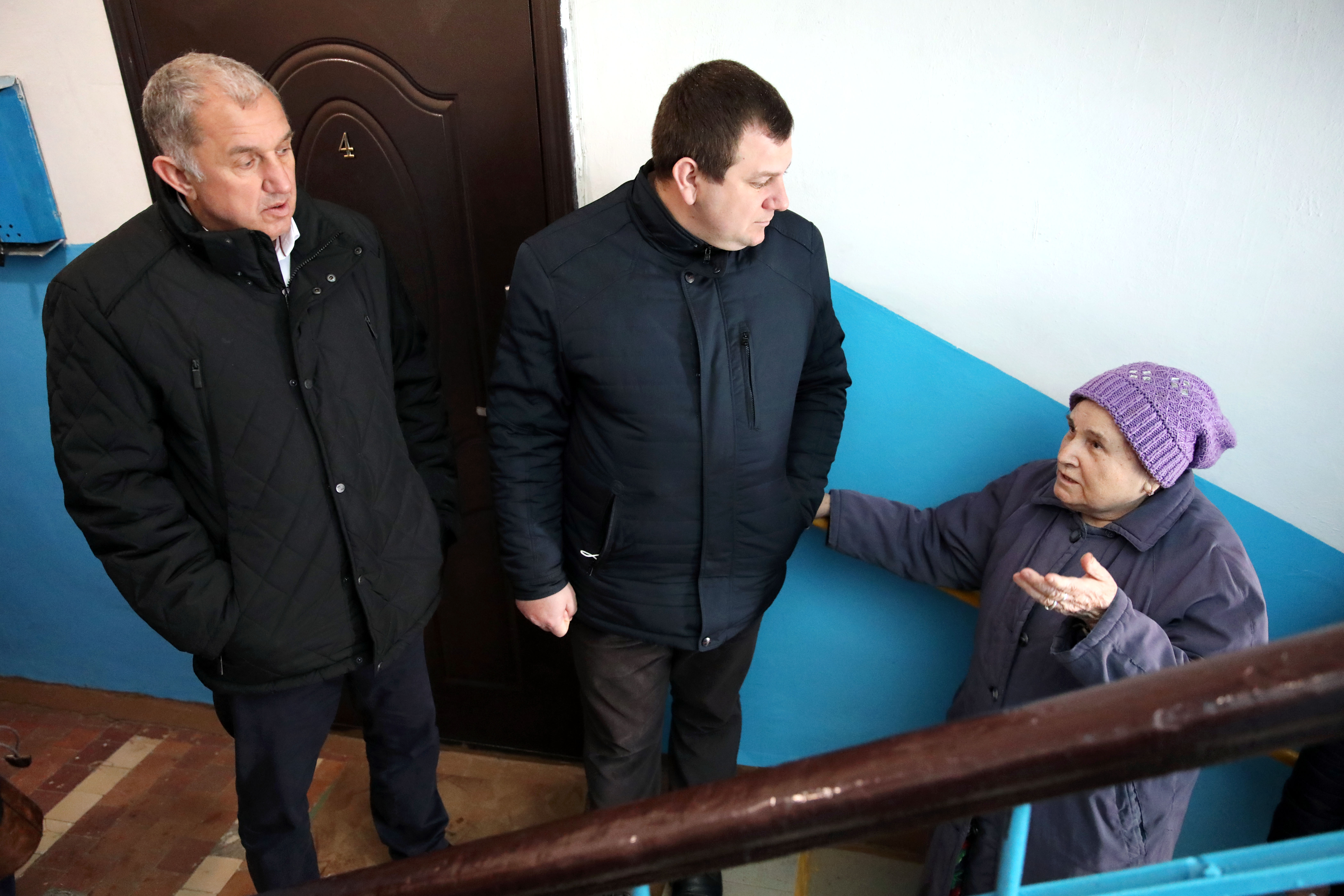 Краевые депутаты проверили реализацию программы капремонта в городах Кавказских Минеральных Вод