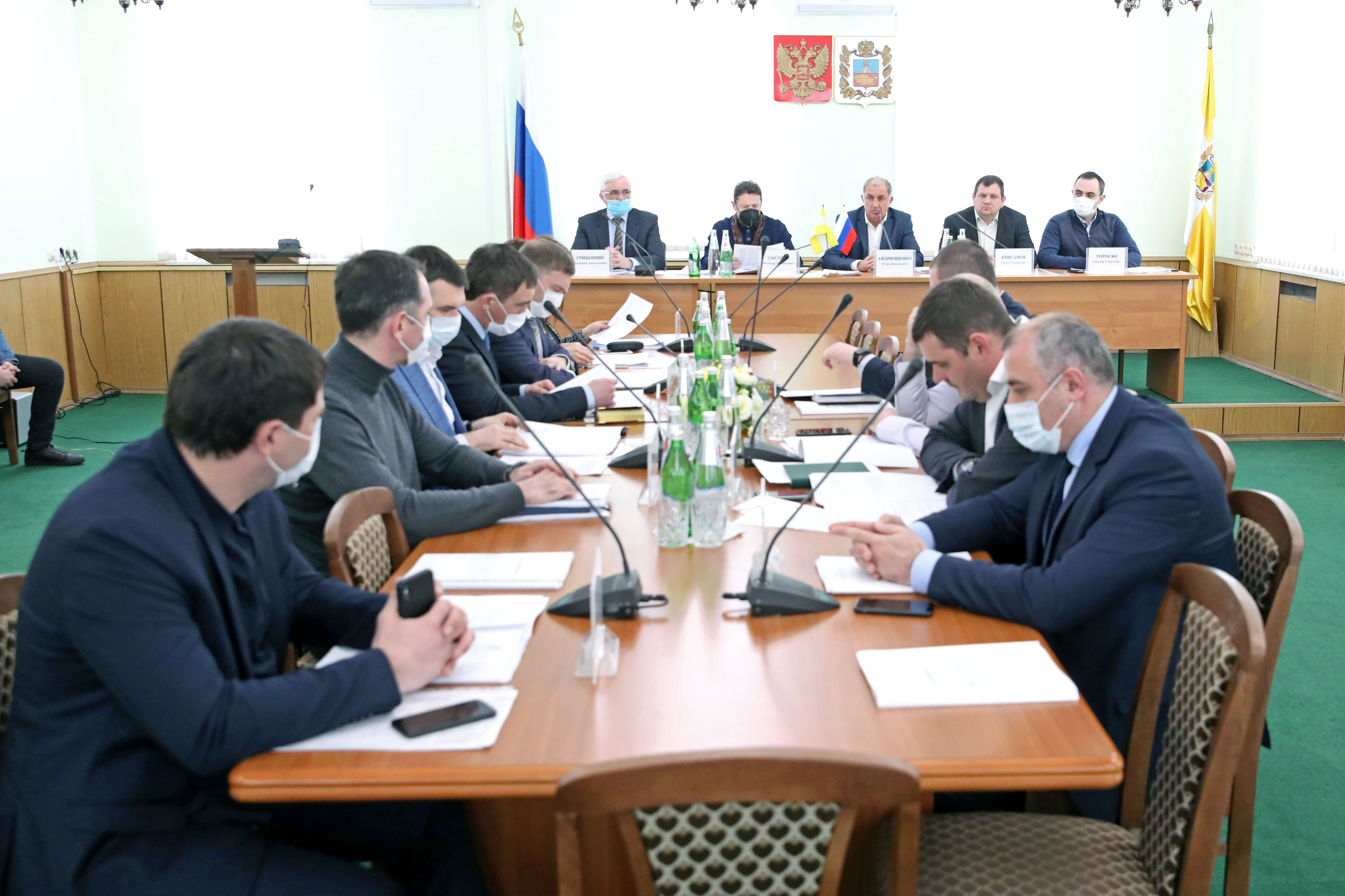 Краевые депутаты проверили реализацию программы капремонта в городах Кавказских Минеральных Вод