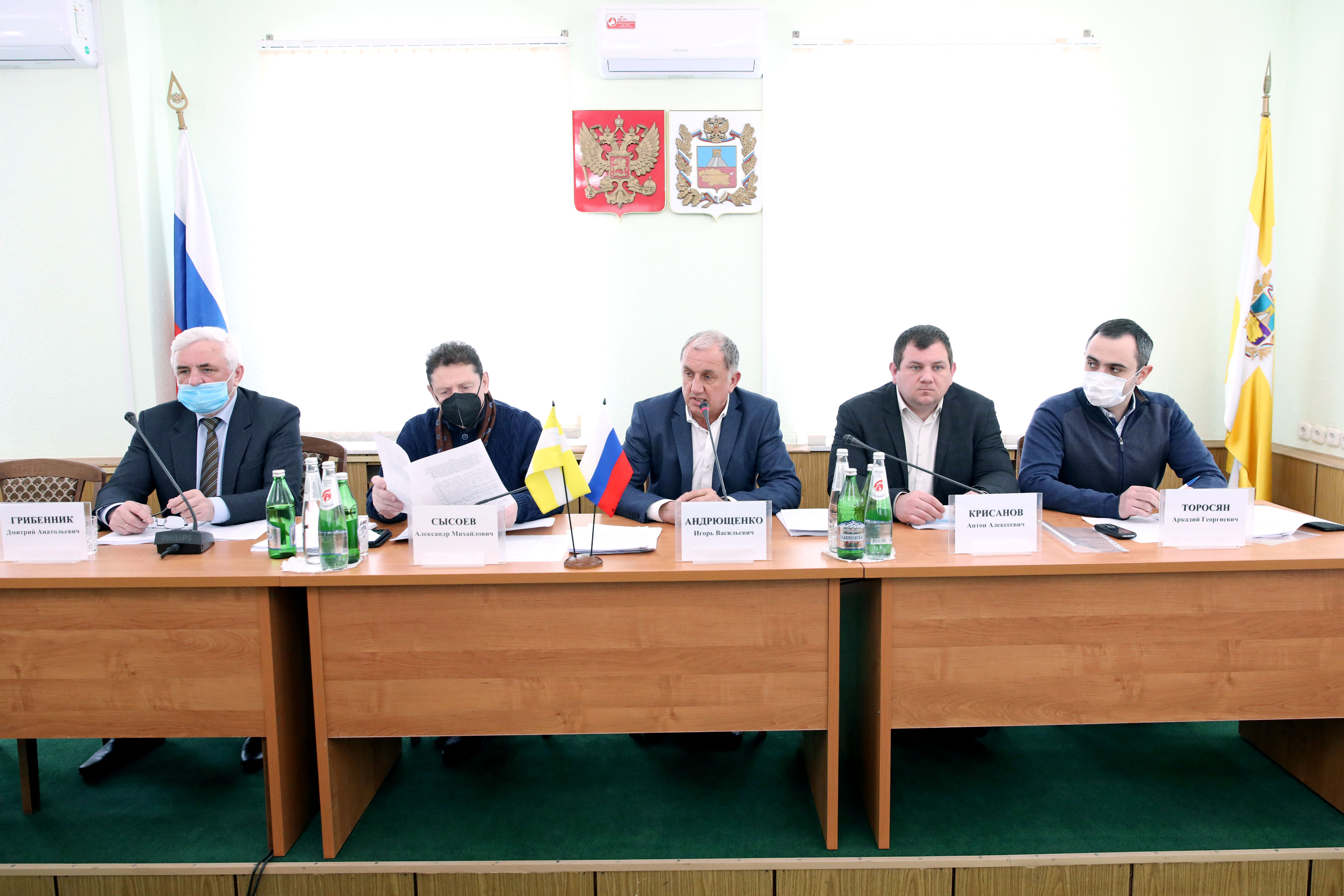 Краевые депутаты проверили реализацию программы капремонта в городах Кавказских Минеральных Вод