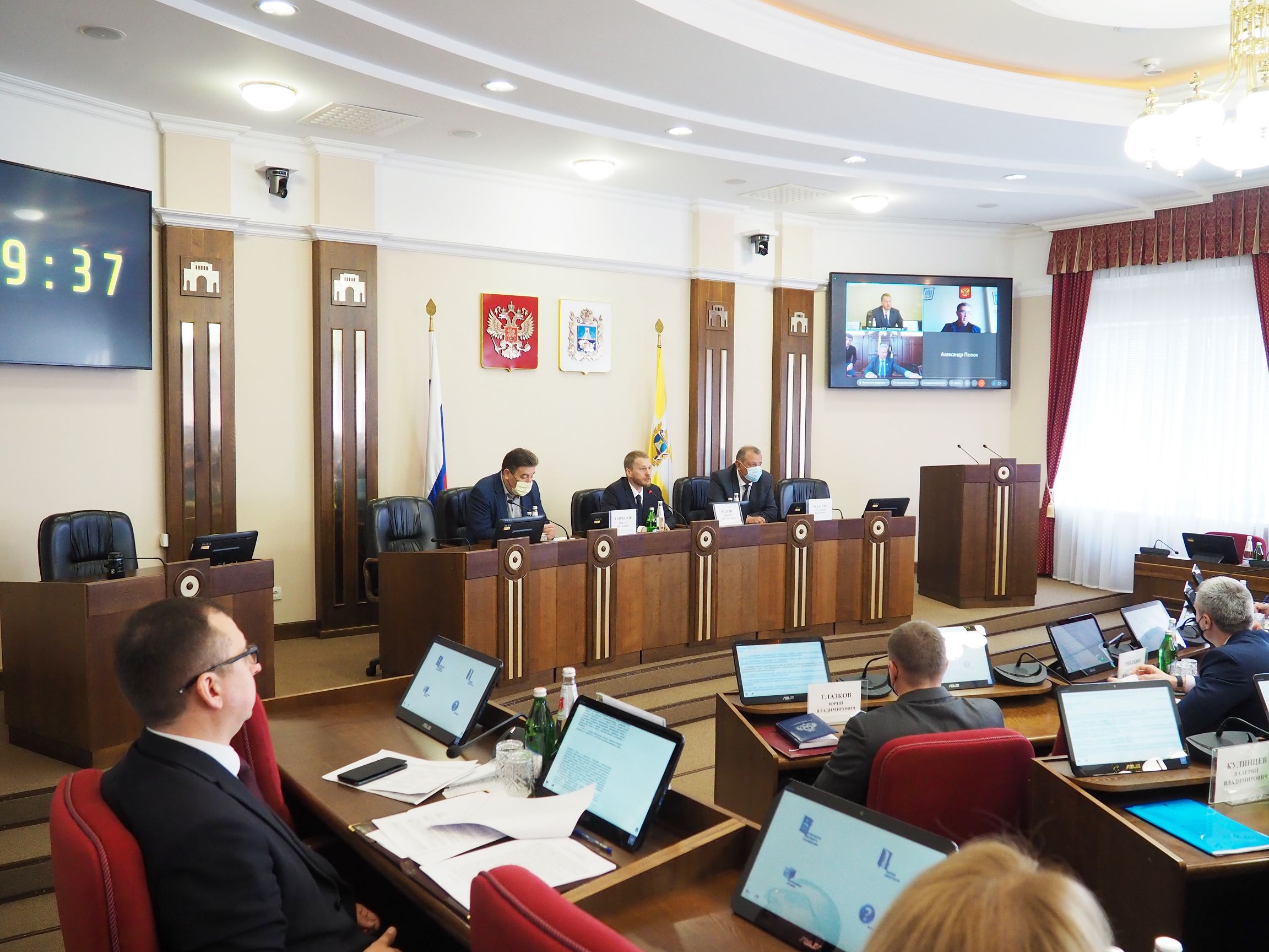 Рассмотрены изменения в краевой закон, регулирующий вопросы обеспечения ветеринарно-санитарного благополучия на Ставрополье