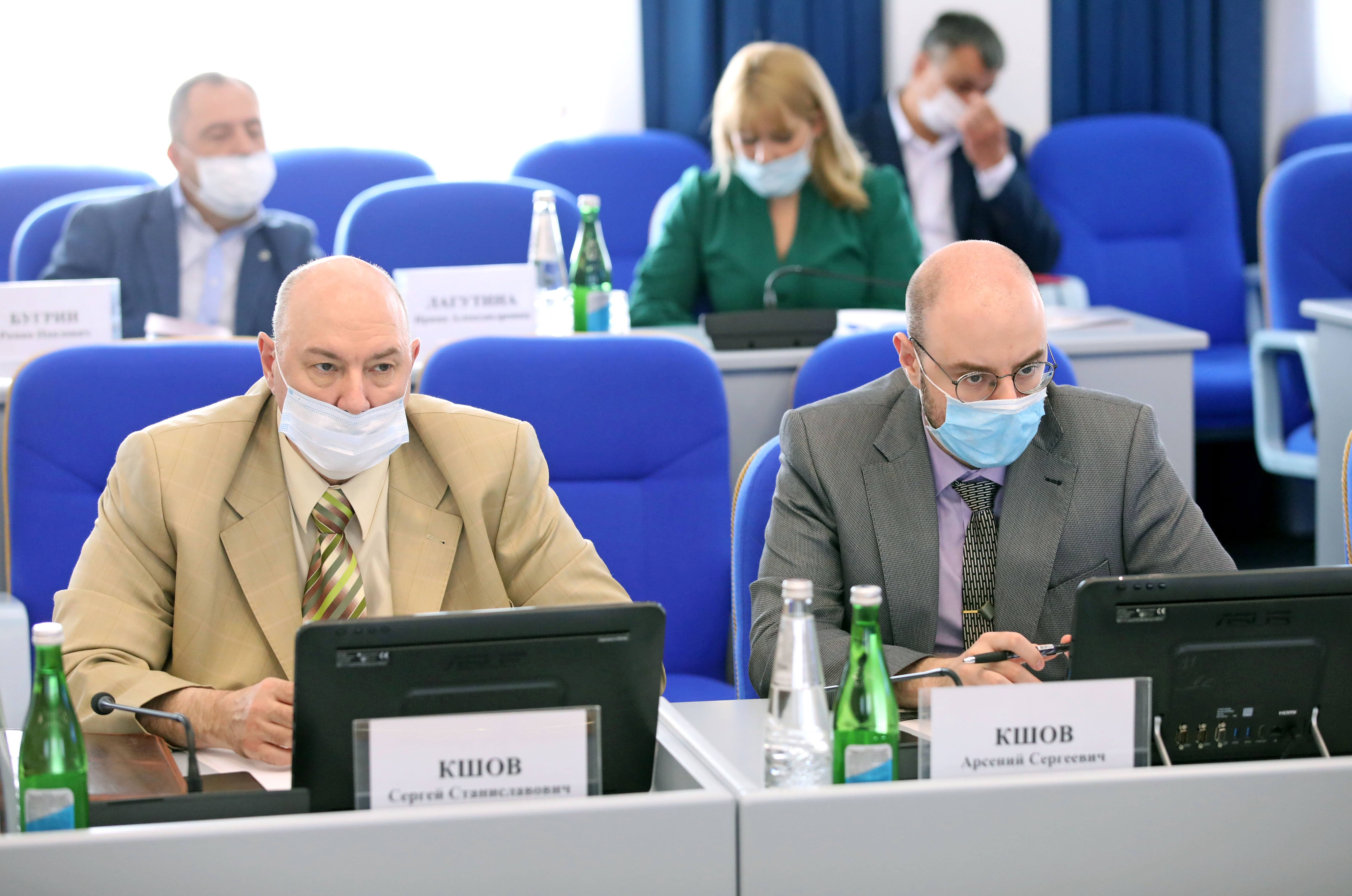 Вопросы преодоления пандемии обсудили с непарламентскими партиями в краевой Думе