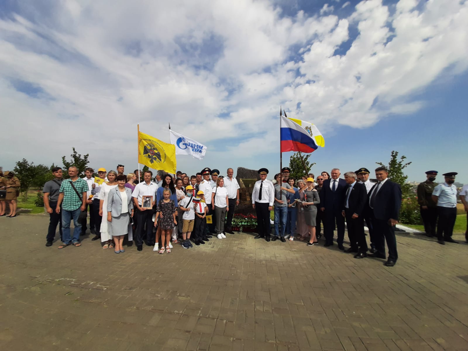 На Мамаевом кургане открыли памятный знак в честь воинов-ставропольцев