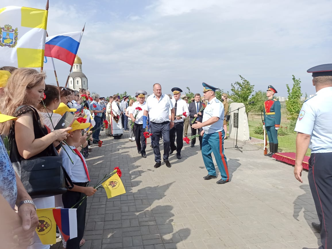 На Мамаевом кургане открыли памятный знак в честь воинов-ставропольцев