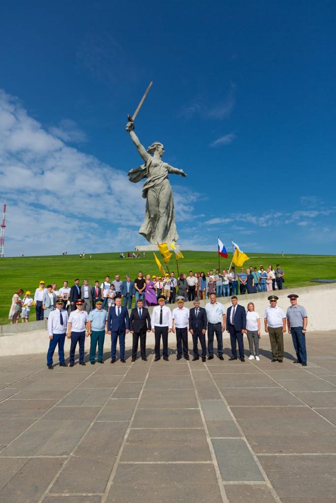 На Мамаевом кургане открыли памятный знак в честь воинов-ставропольцев