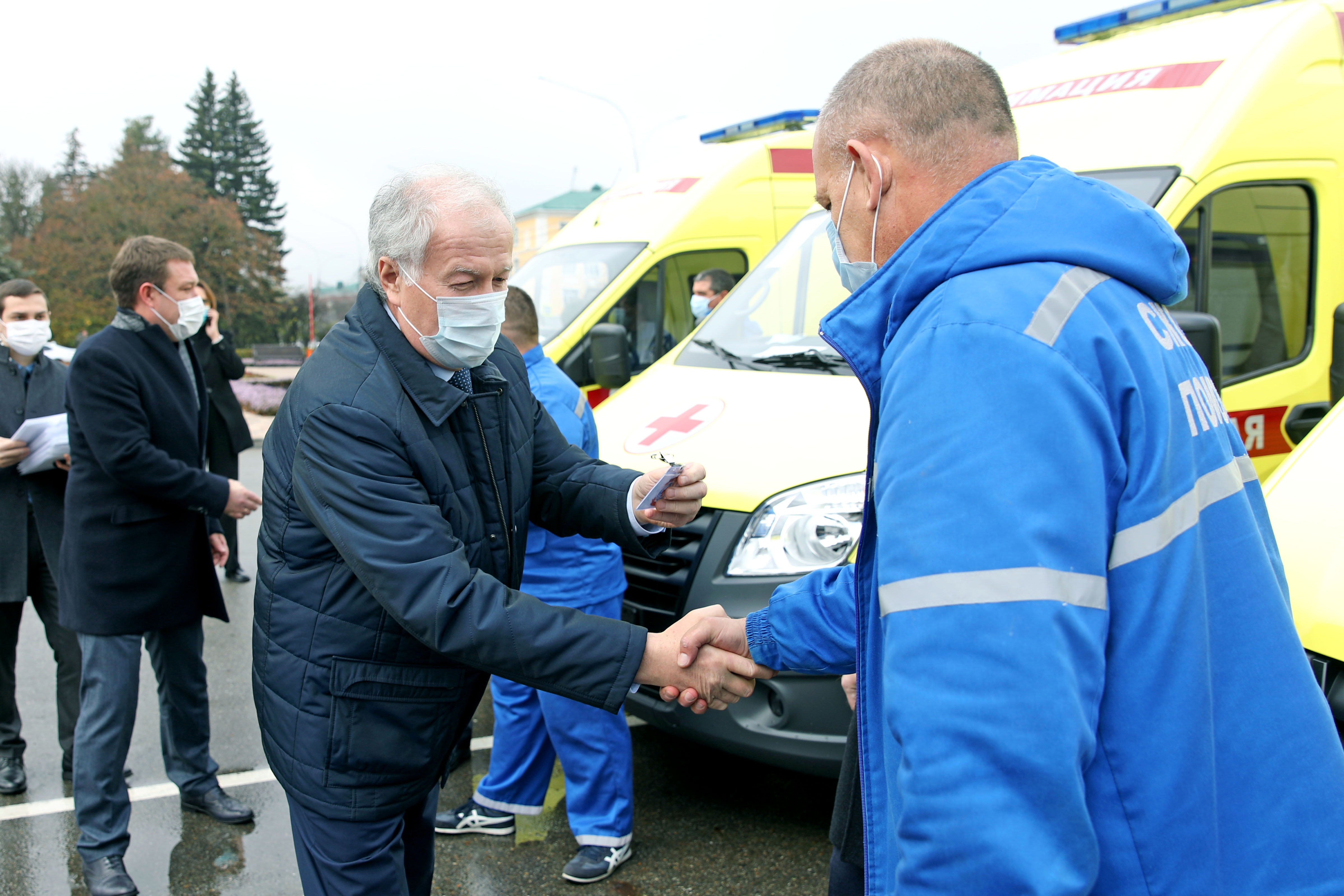 Районные больницы Ставрополья получили новые автомобили скорой помощи