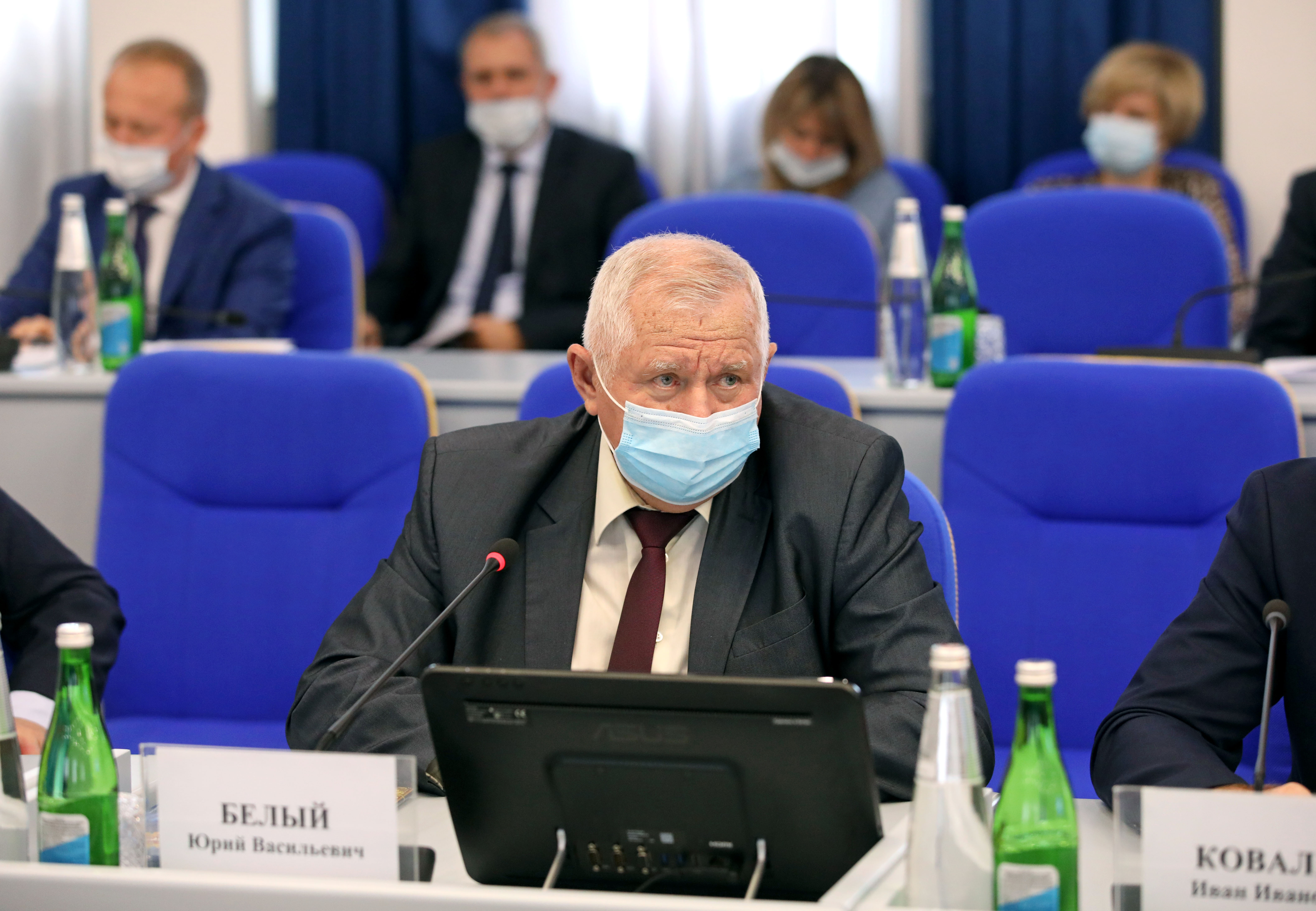 В Думе Ставропольского края предложили разрешить посещение общественных заведений только для вакцинированных