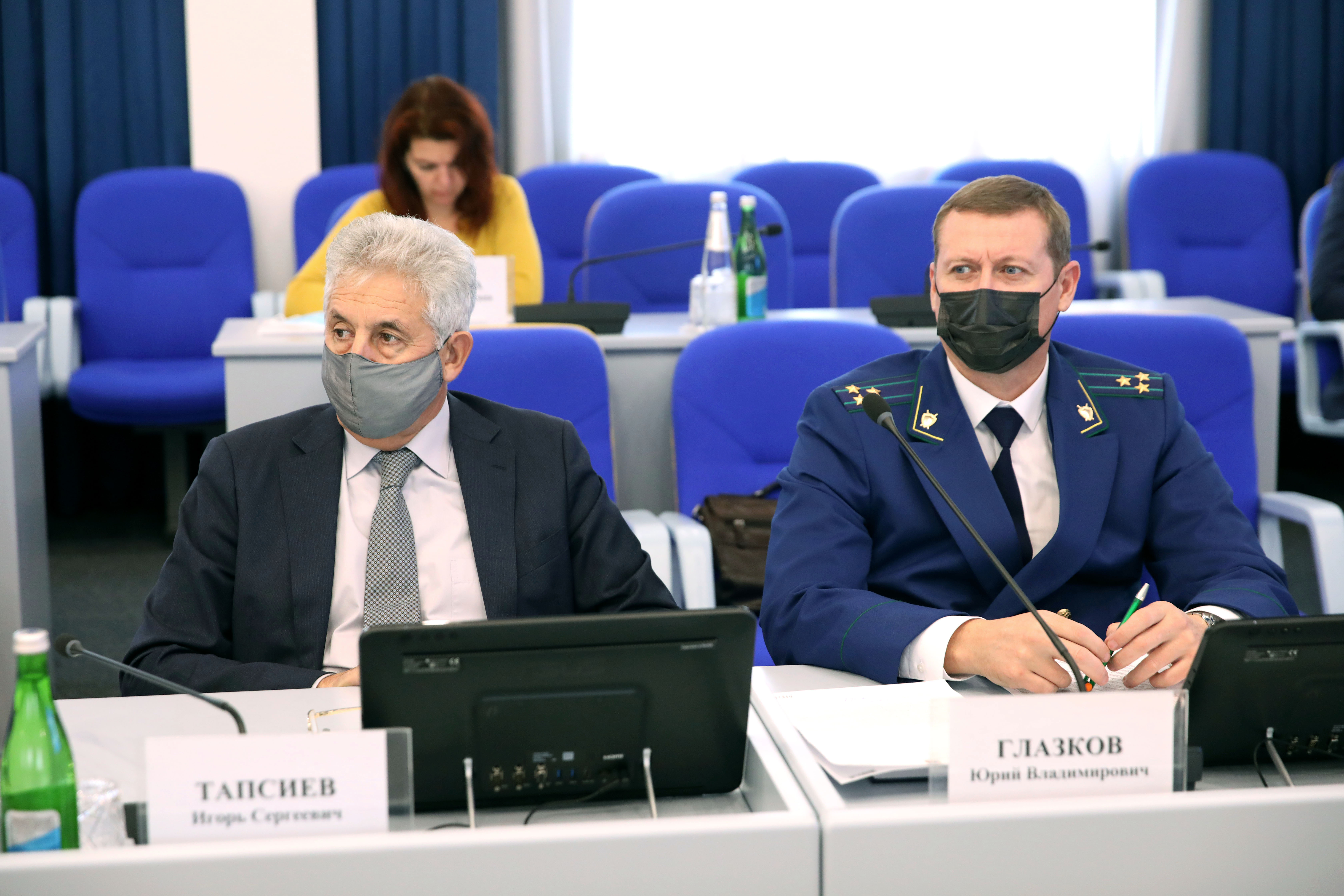 На ремонт местных дорог предлагается выделить дополнительные средства из бюджета региона