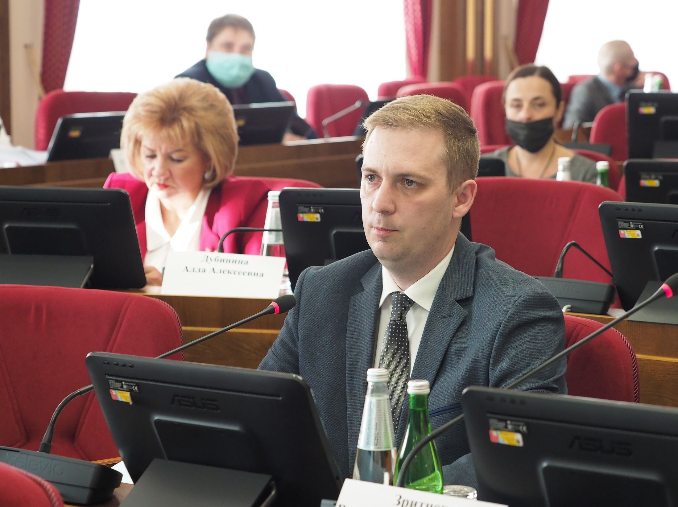 Депутаты Думы Ставропольского края предложили увеличить поддержку субъектов малого и среднего предпринимательства в 2022 году