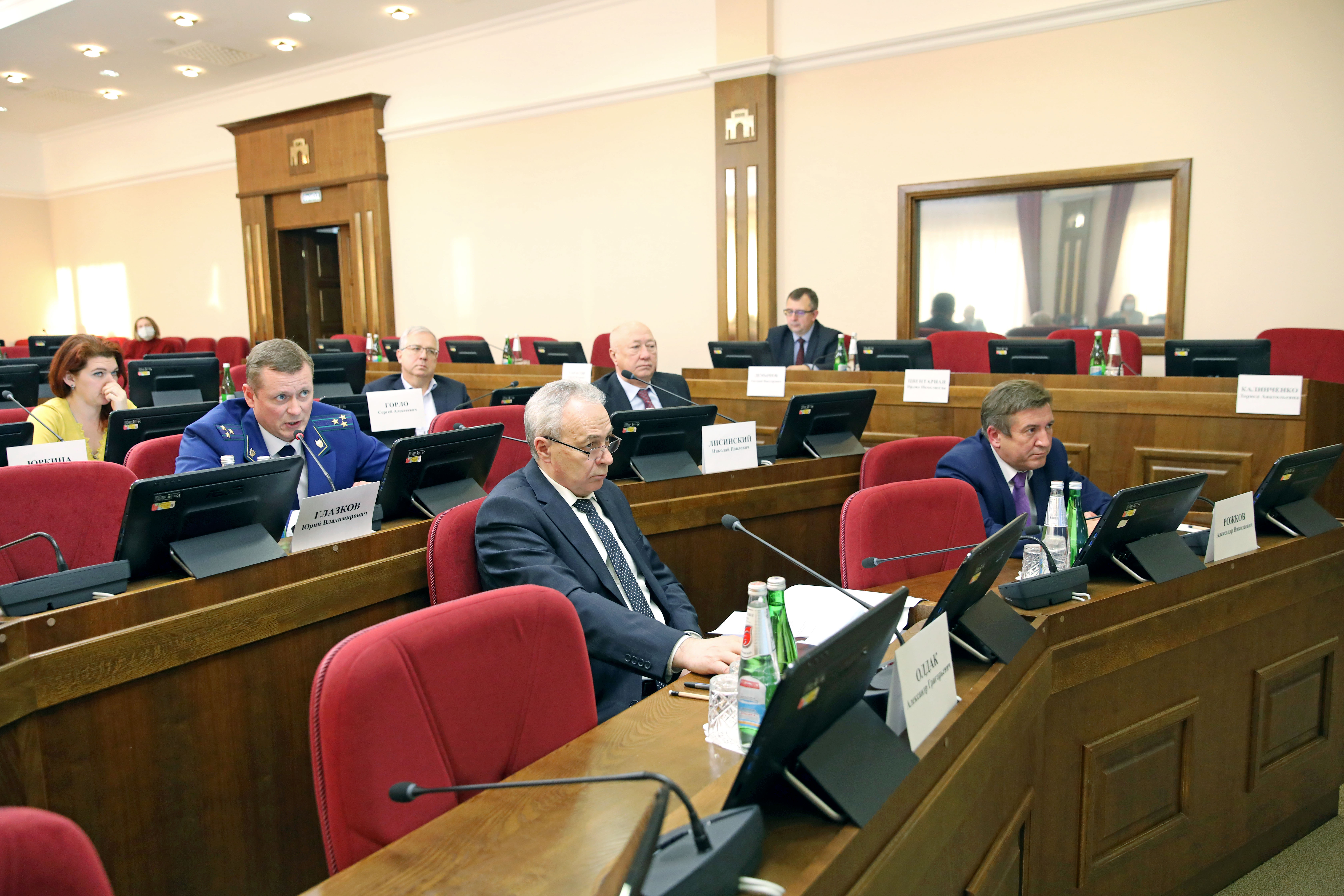 Депутаты рекомендовали к назначению кандидатов на должности членов избирательной комиссии края