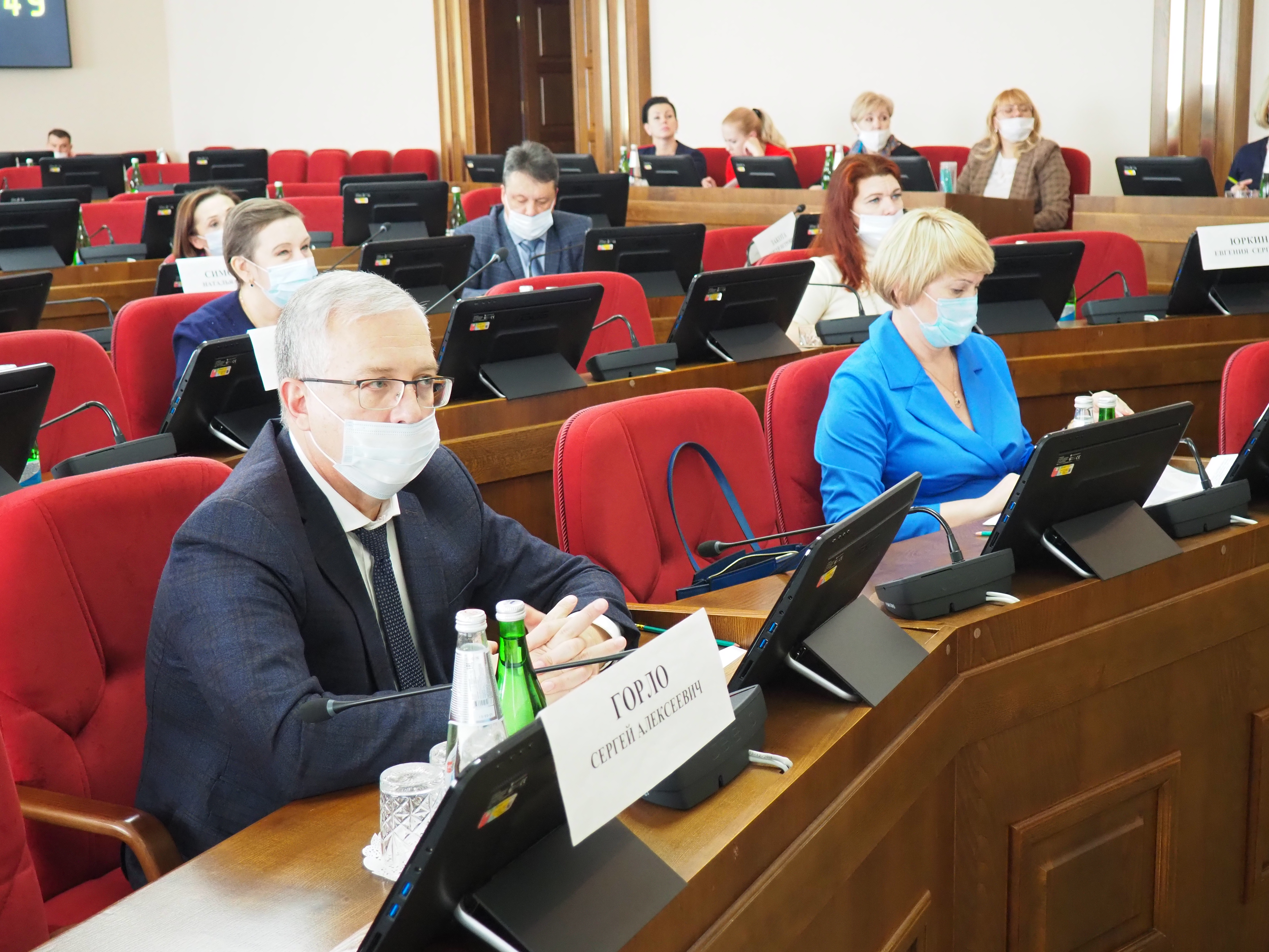 Депутаты продолжают работать над совершенствованием законодательства в сфере занятости