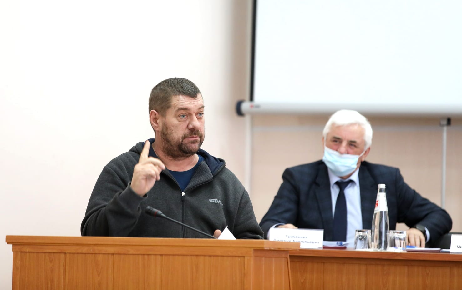 Депутаты Думы Ставрополья обсудили исполнение краевого закона, регулирующего обращение с отходами производства и потребления