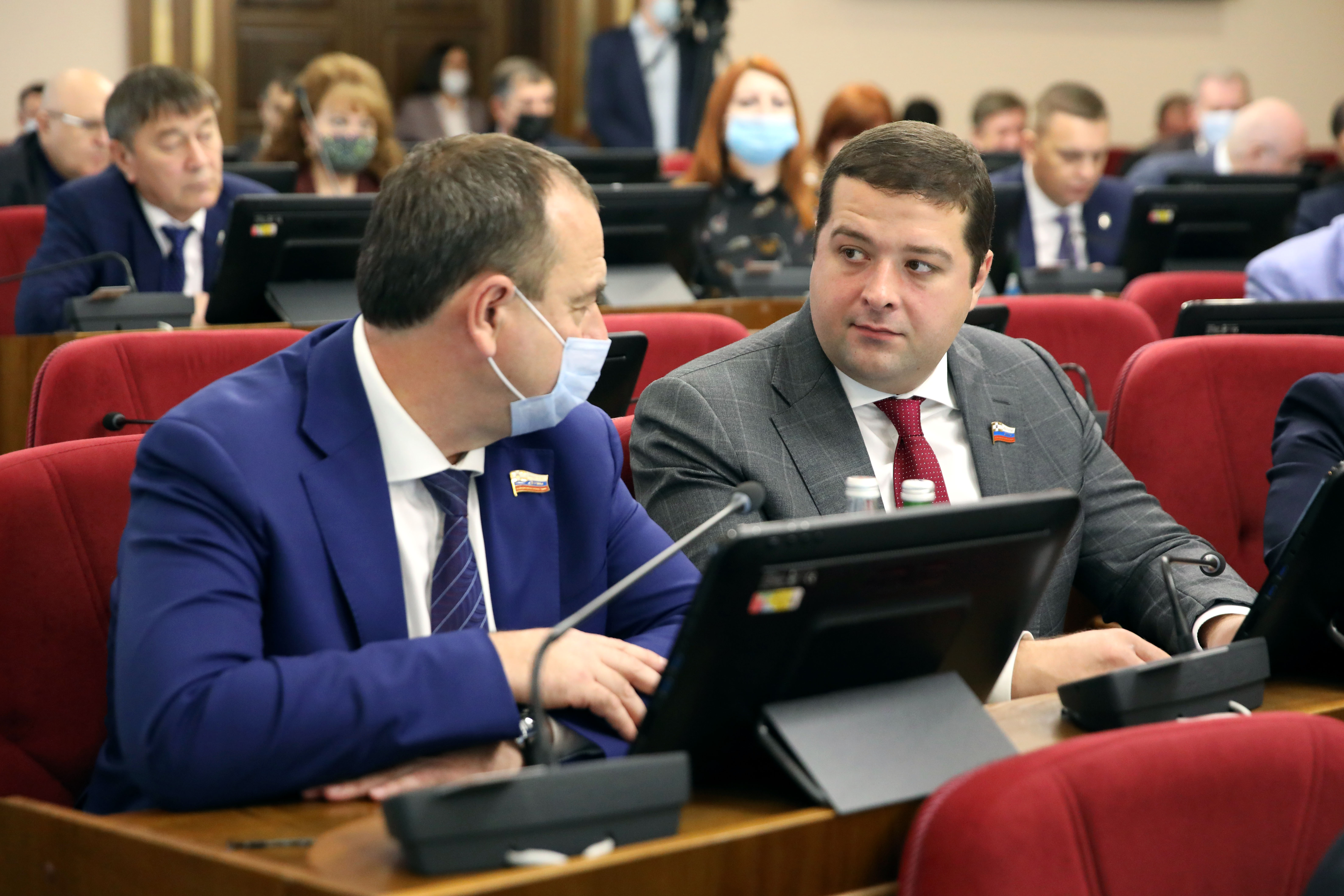 Дума Ставропольского края завершила осеннюю сессию