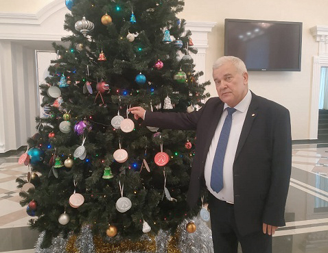 Юрий Скворцов исполнил новогоднее желание 4-летней девочки из Благодарного