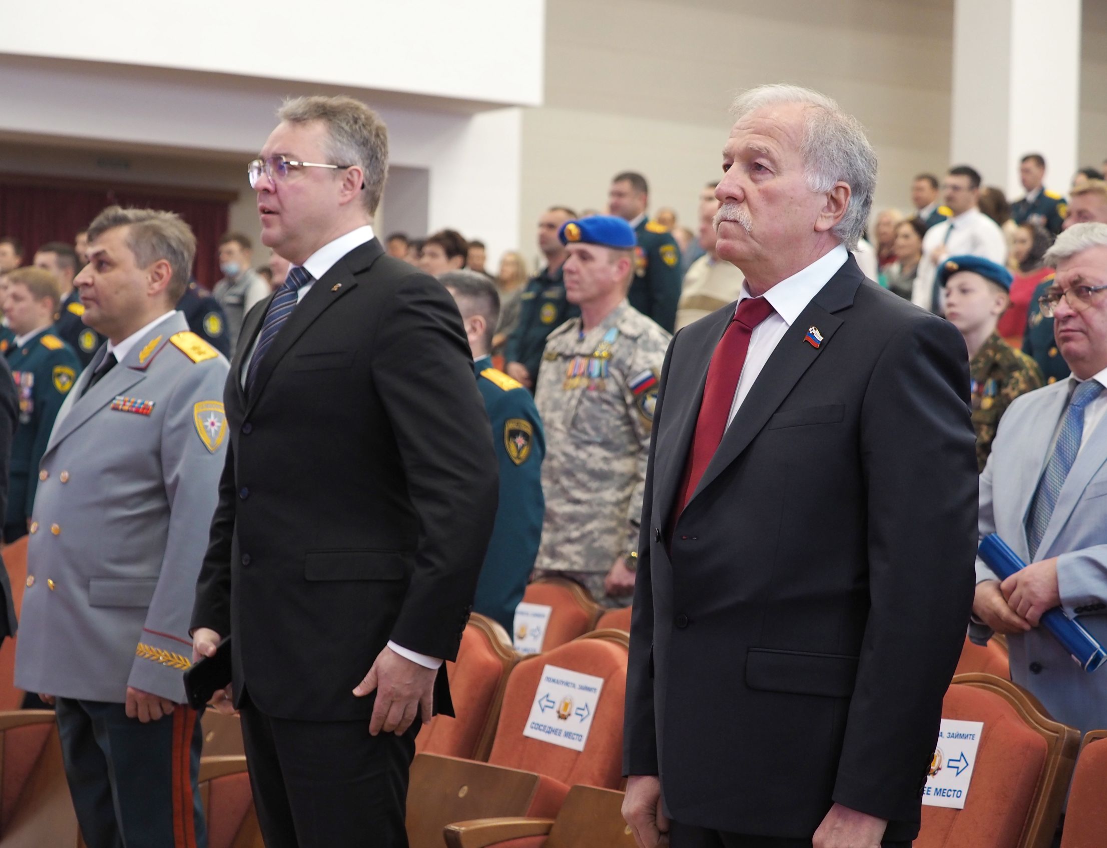 Николай Великдань поздравил спасателей с профессиональным праздником