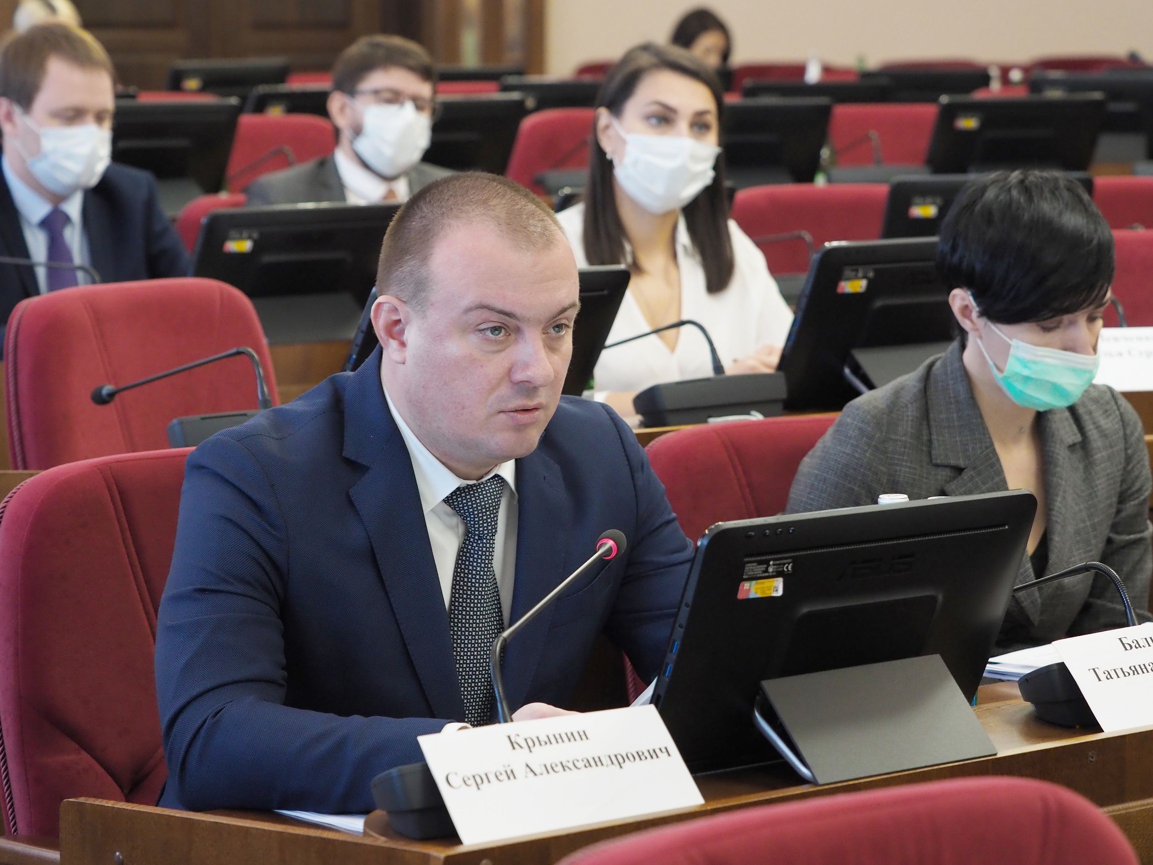 В краевой Думе рассмотрели итоги работы МФЦ в 2021 году