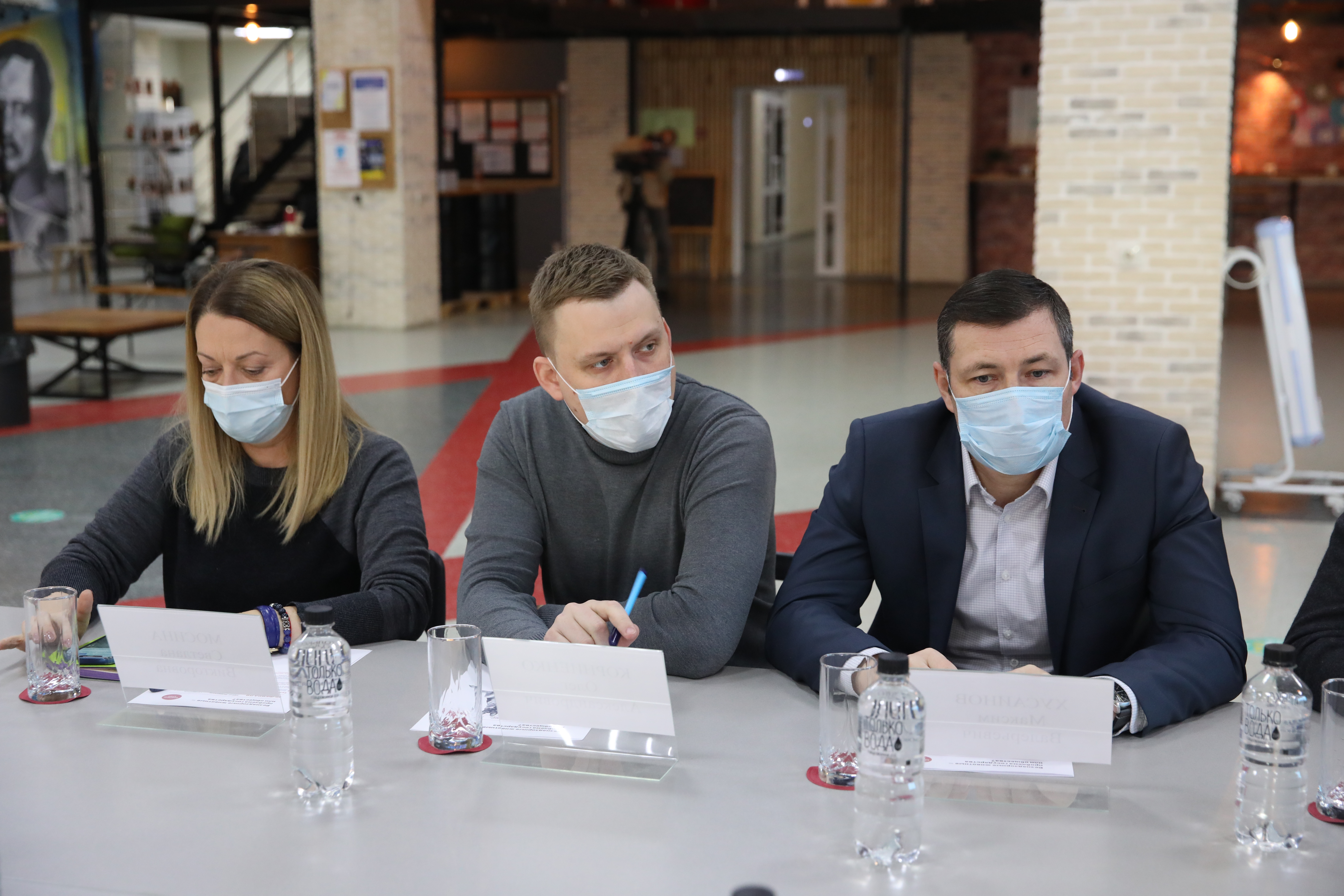 Проблему обращения с безнадзорными животными обсудили в Ставрополе