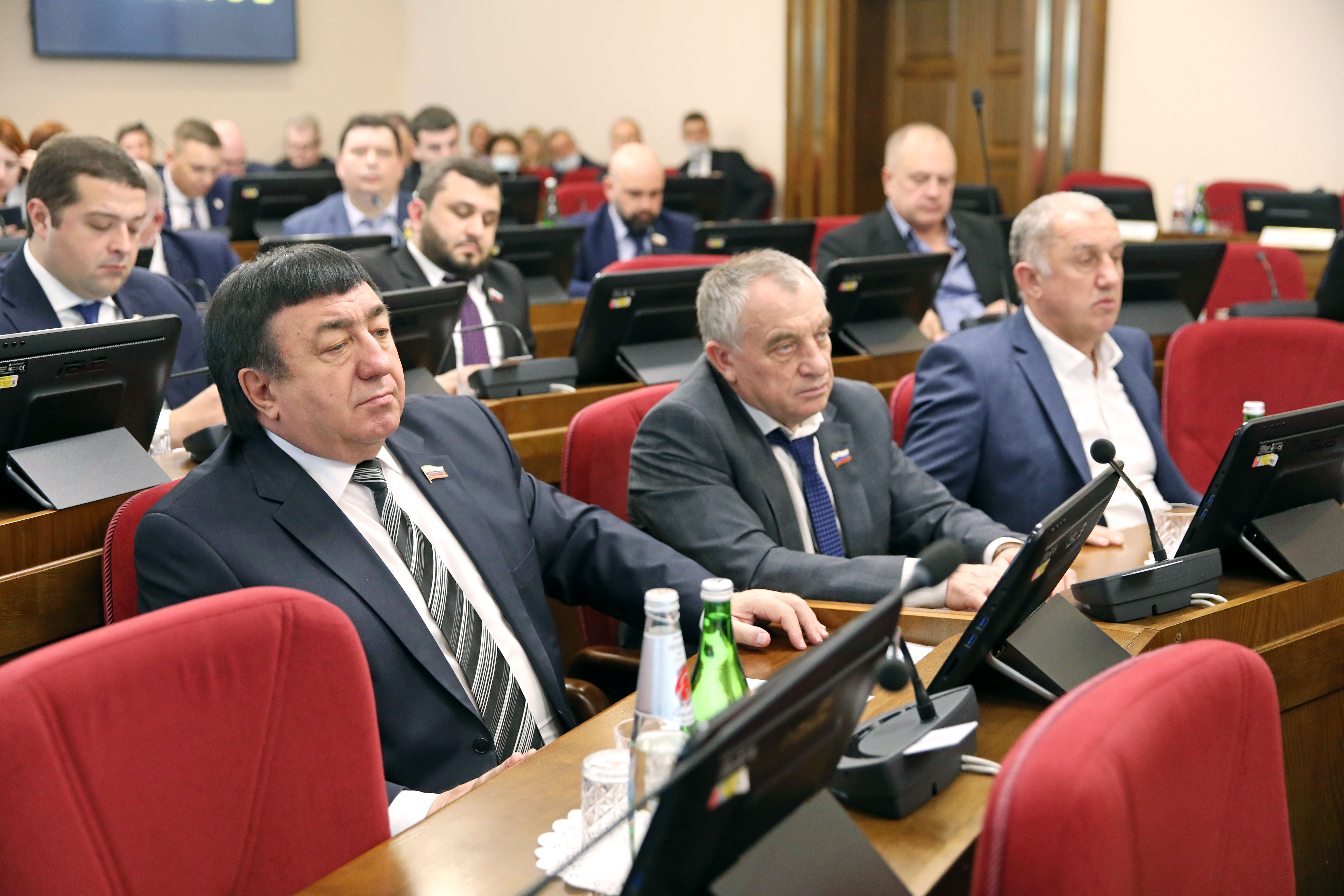 Бюджетные поправки и решения для социальной сферы –  главные темы февральского заседания Думы Ставрополья