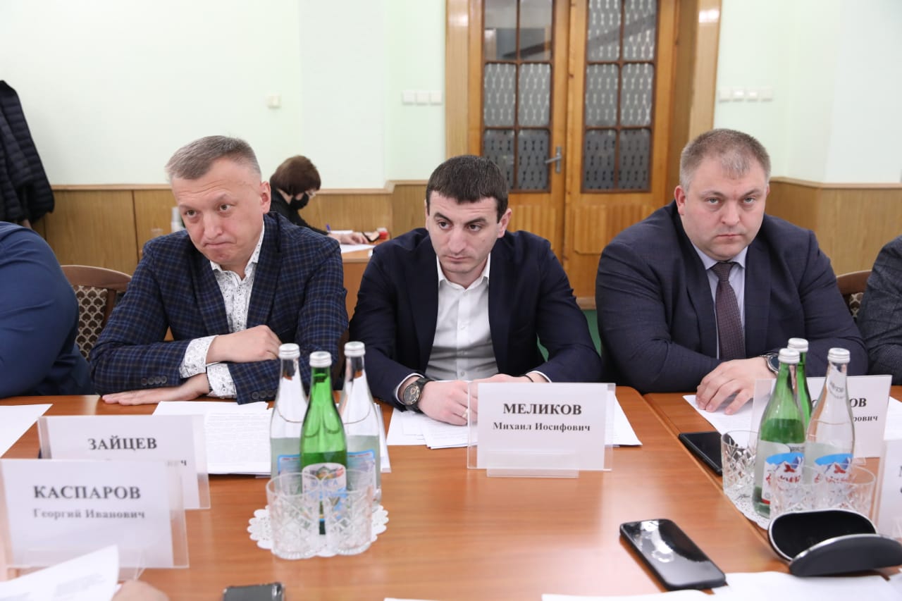 Депутаты Думы Ставрополья обсудили исполнение краевого закона, регулирующего обращение с отходами производства и потребления