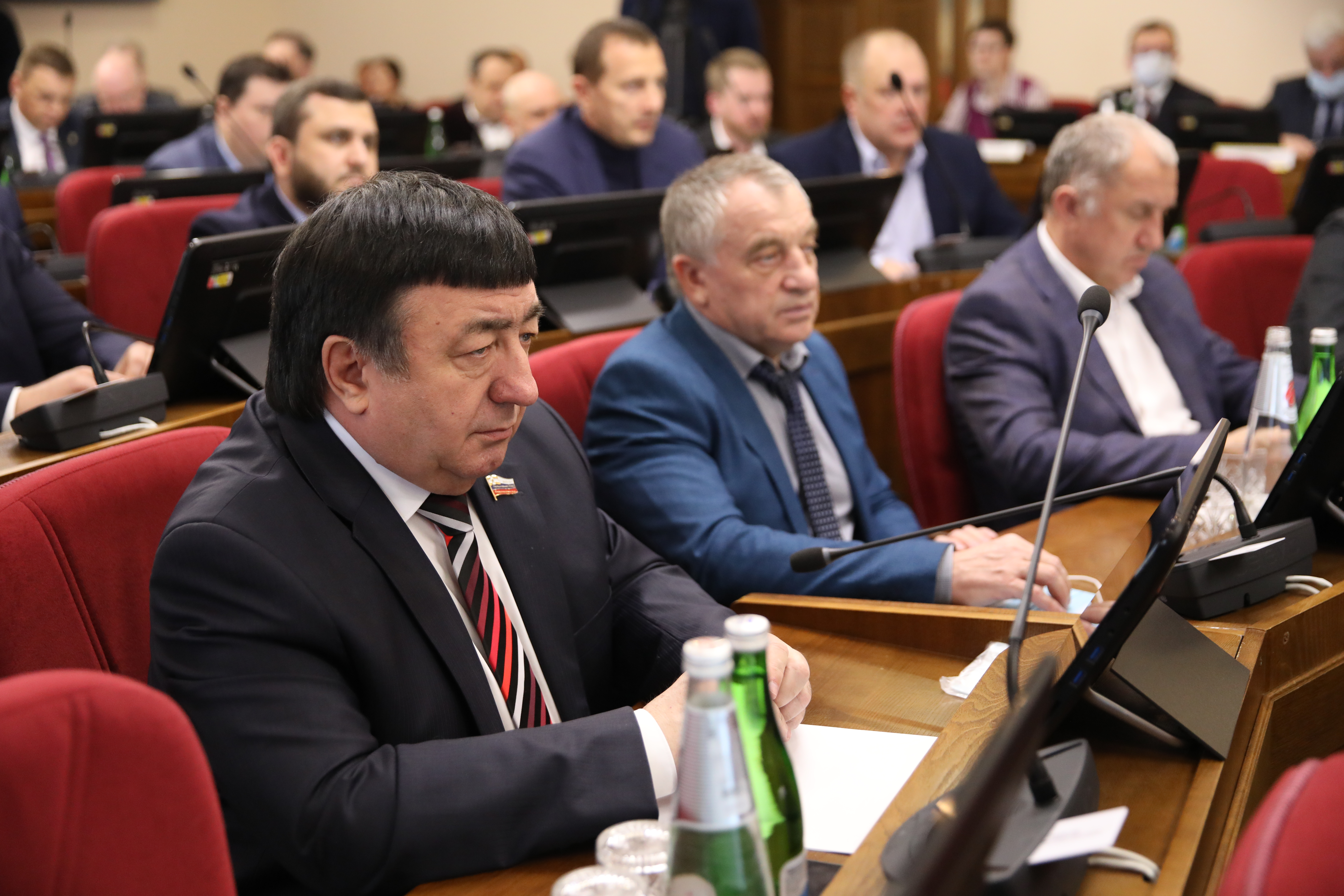 На Ставрополье принят закон о мерах поддержки для российских военнослужащих, принимающих участие в спецоперации на Украине