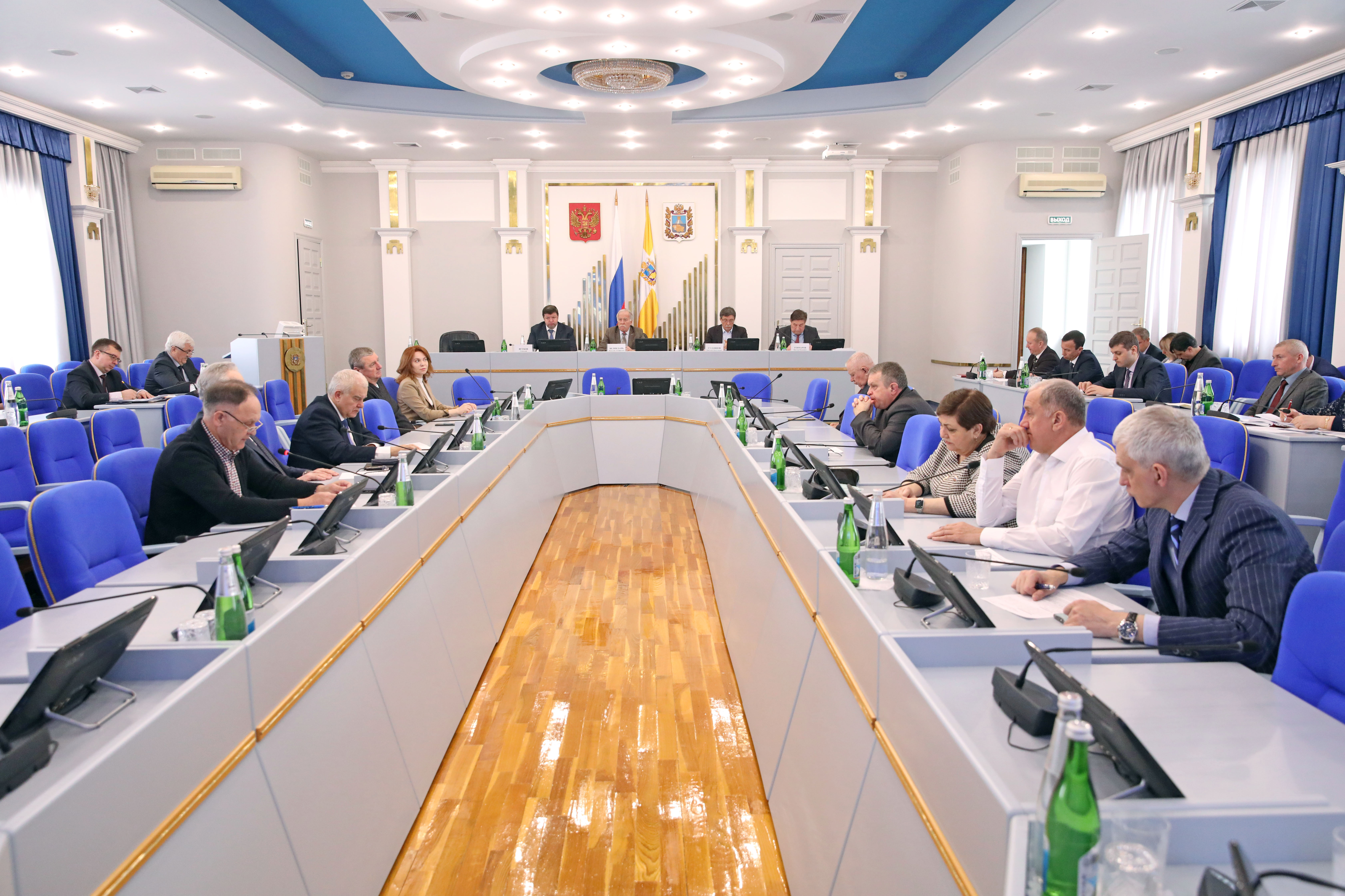Николай Великдань поручил проводить постоянный мониторинг цен на продукты питания и товары первой необходимости