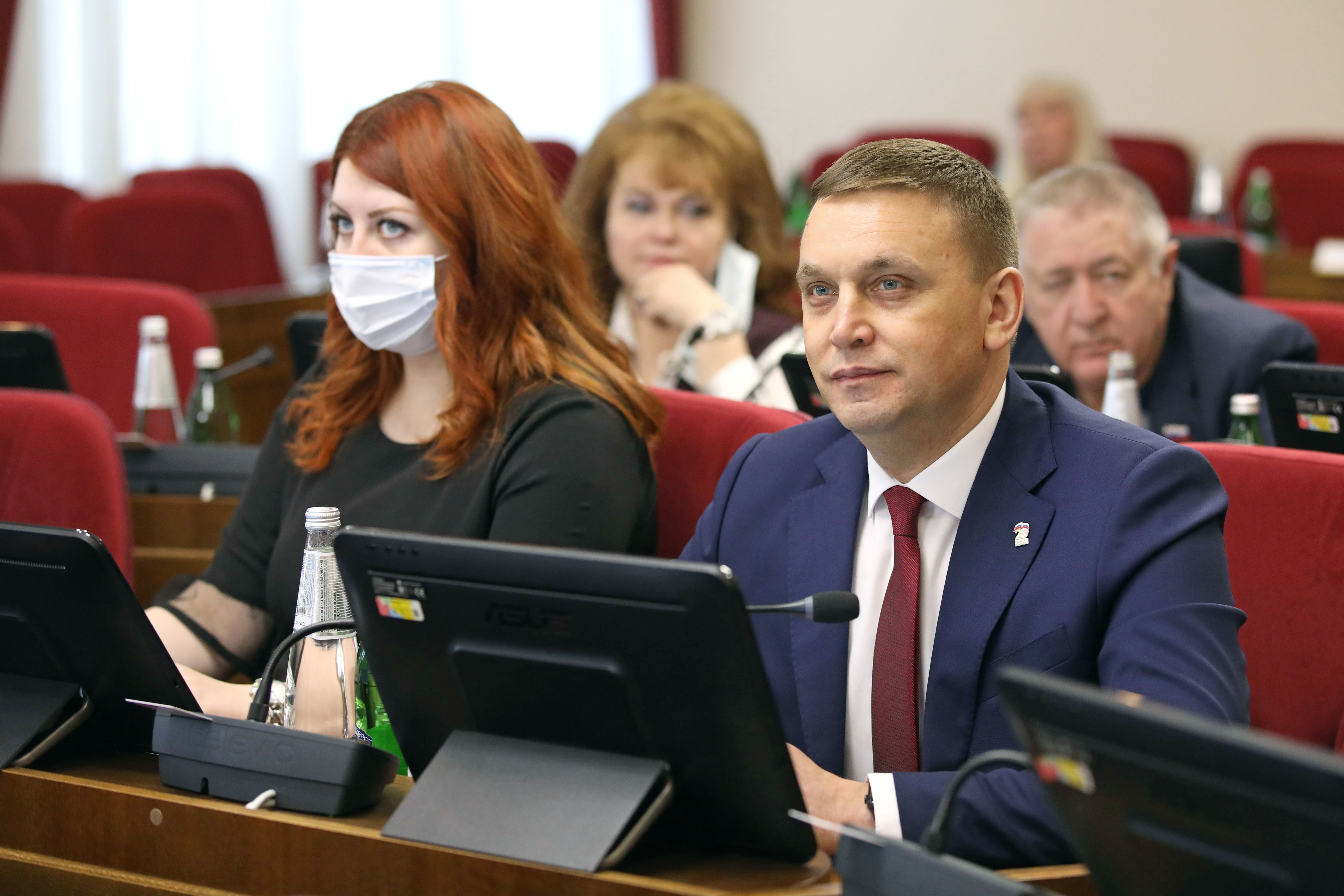 Федеральная законодательная инициатива и новая редакция Устава: основные решения мартовского заседания краевой Думы