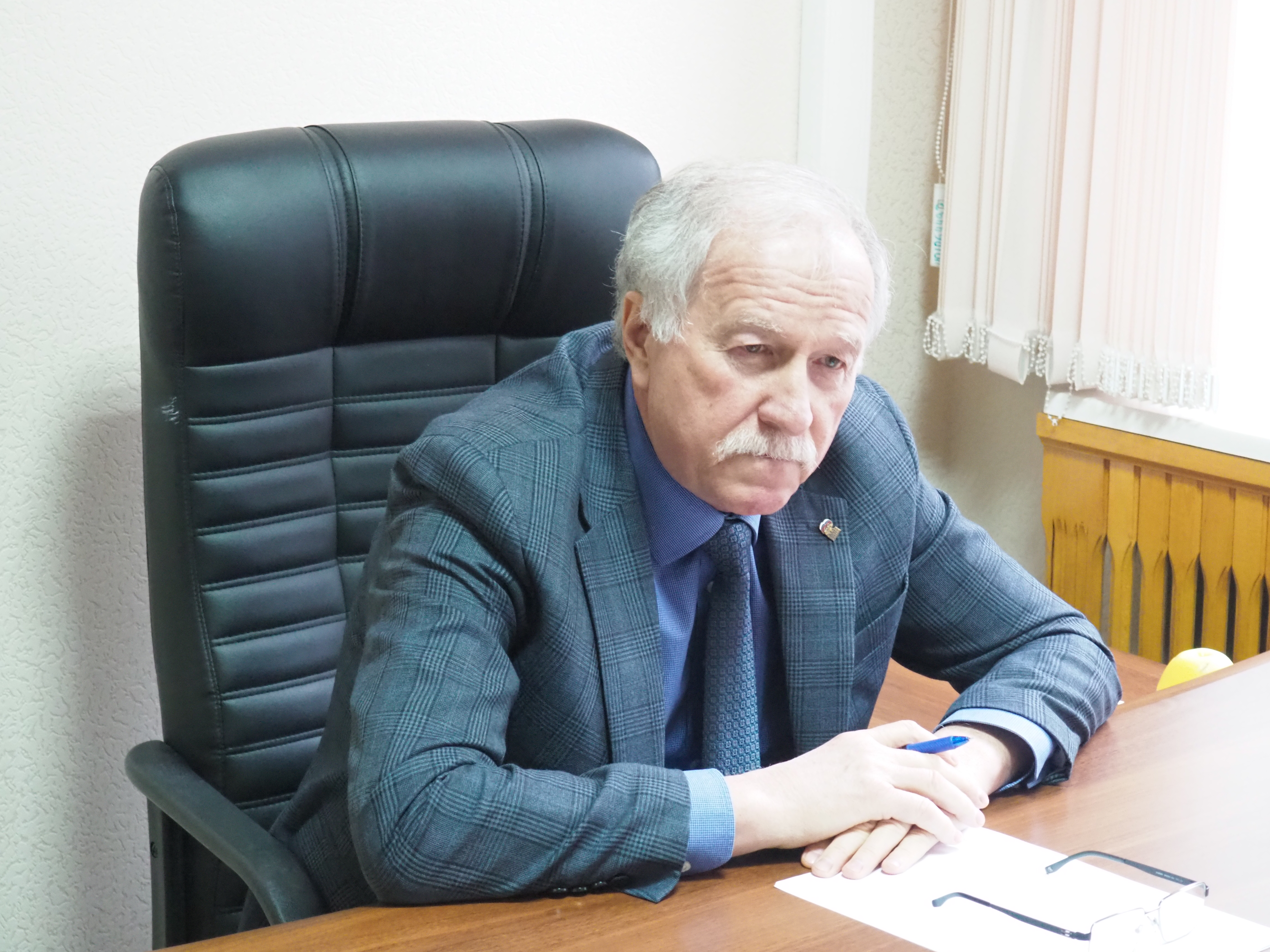Председатель Думы Ставропольского края Николай Великдань провел приём граждан
