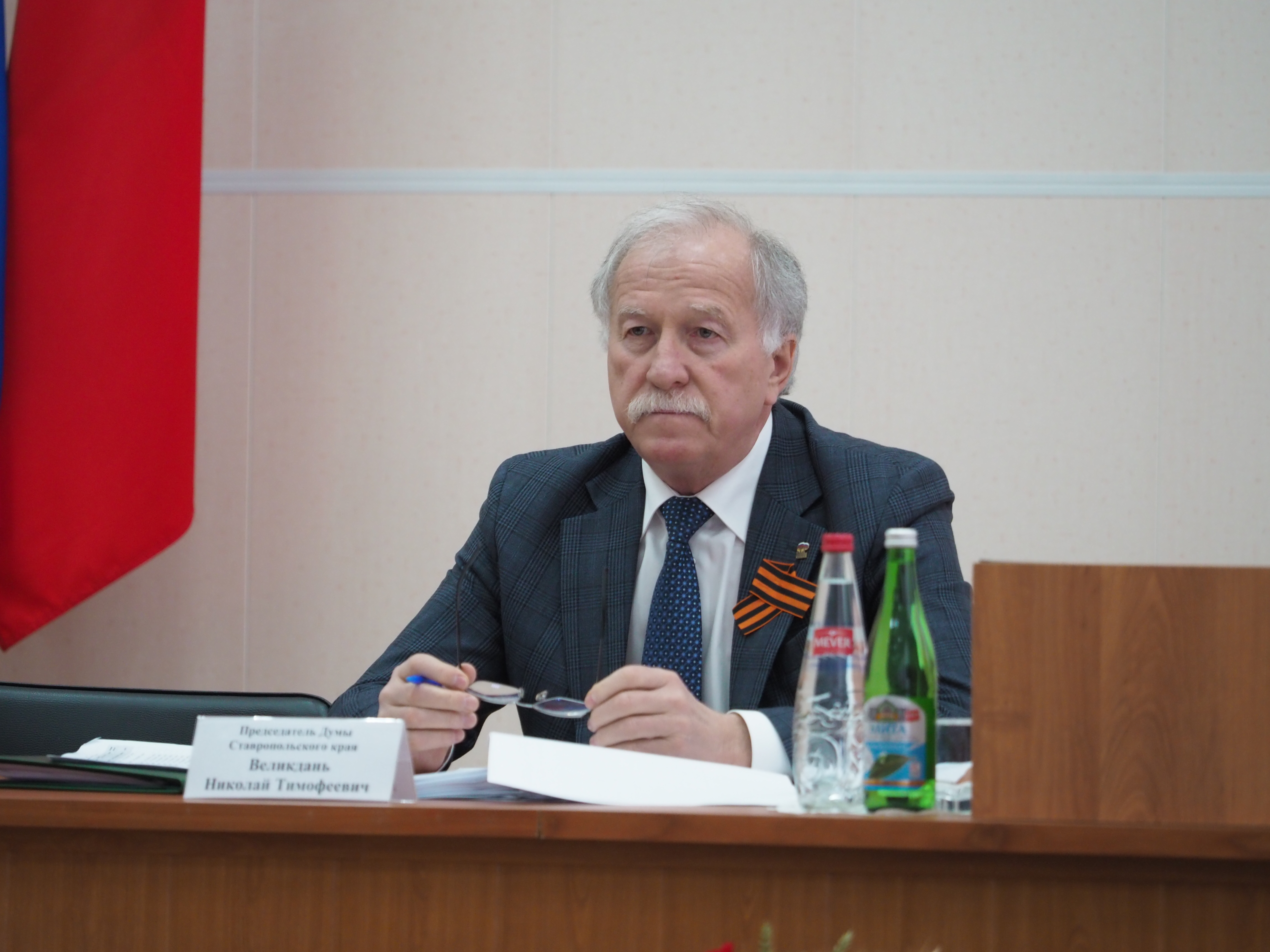 Николай Великдань призвал депутатов Думы Труновского округа к активной работе по исполнению наказов избирателей