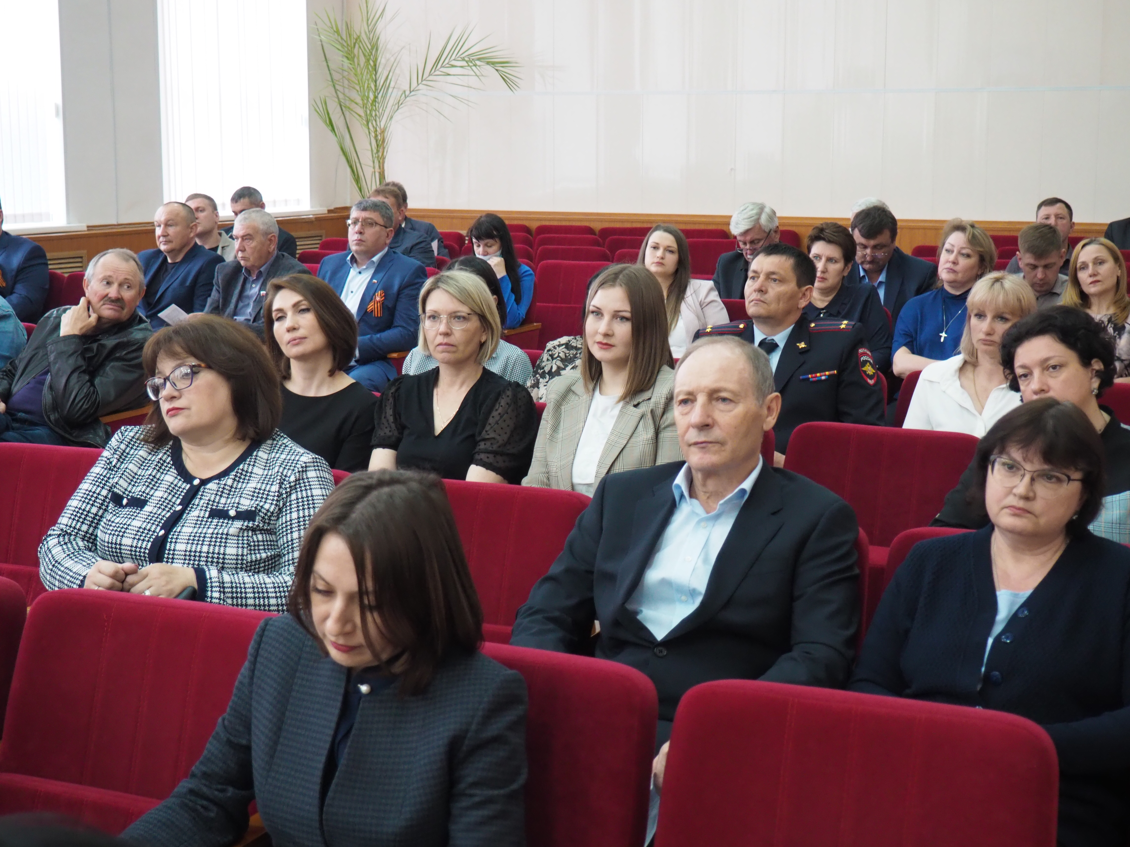 Николай Великдань призвал депутатов Думы Труновского округа к активной работе по исполнению наказов избирателей