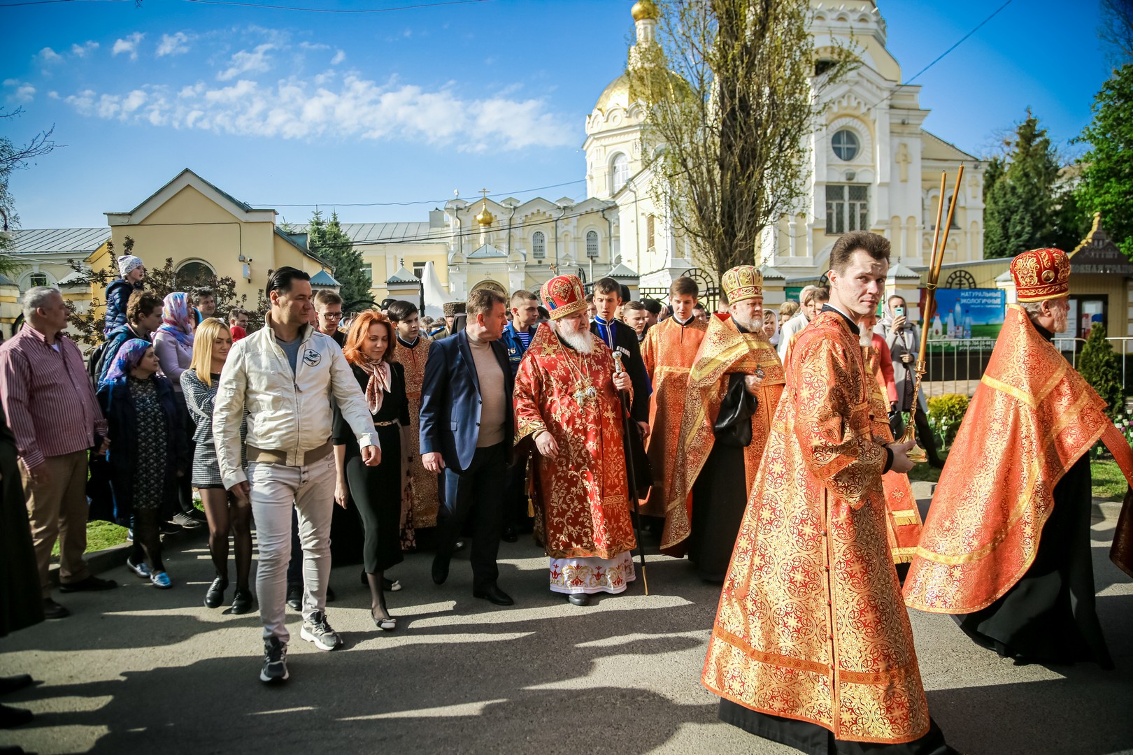 Заместитель председателя Думы Ставропольского края Ольга Дроздова приняла участие в пасхальных мероприятиях