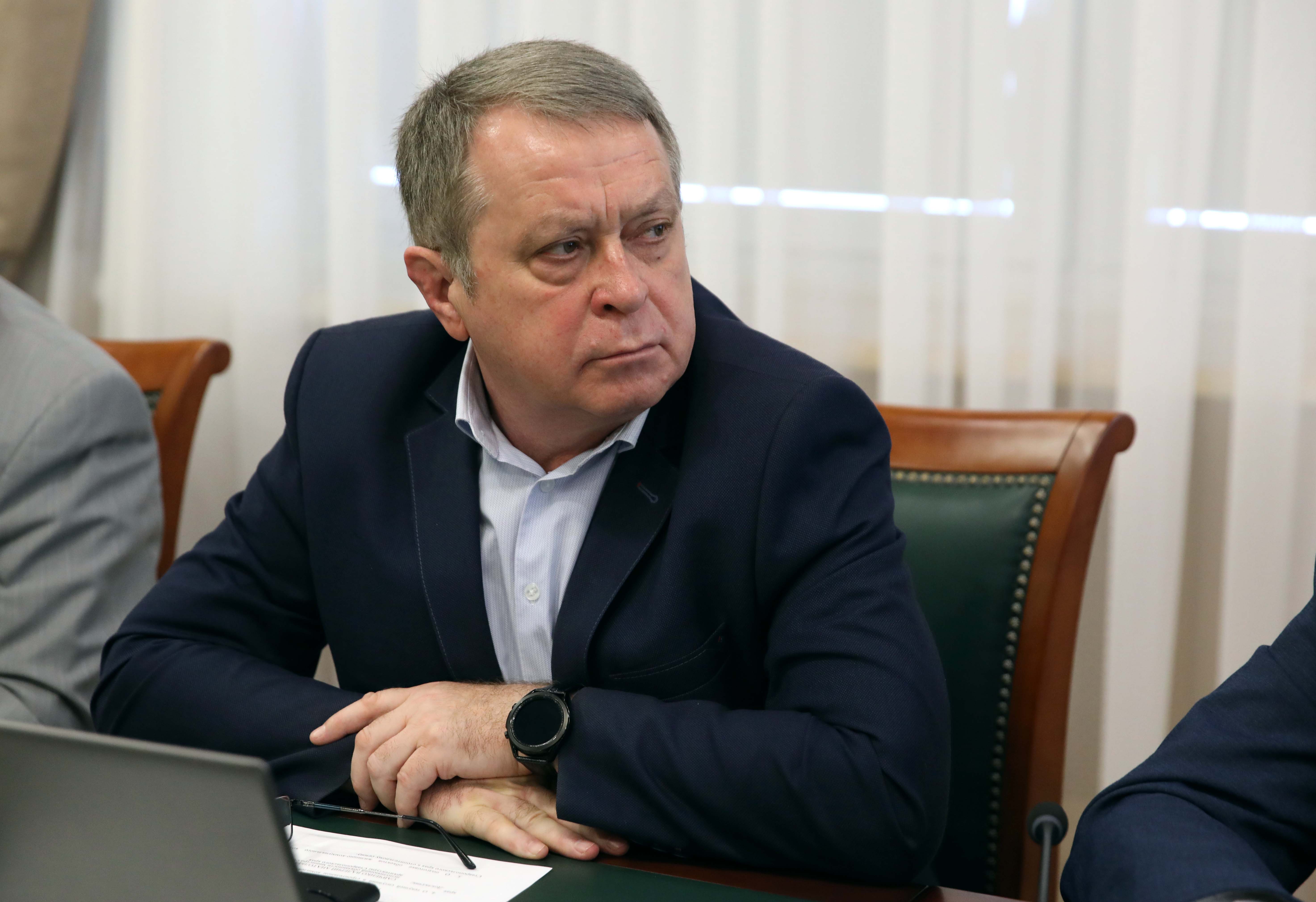 Краевые депутаты готовы к изменению регионального законодательства для поддержки экономики в условиях санкций