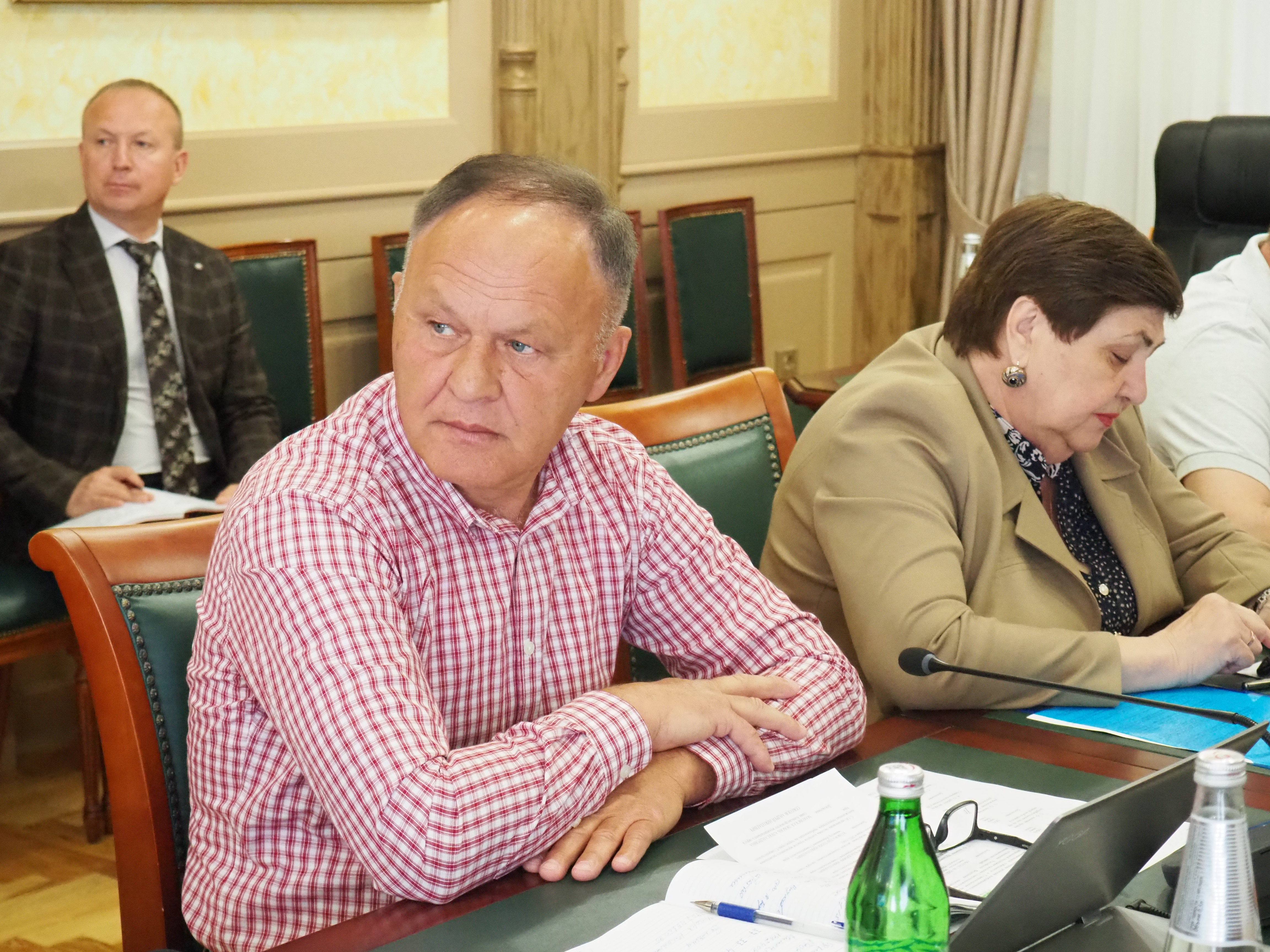 Депутаты краевой Думы предложили зафиксировать арендную плату для предпринимателей в условиях санкций