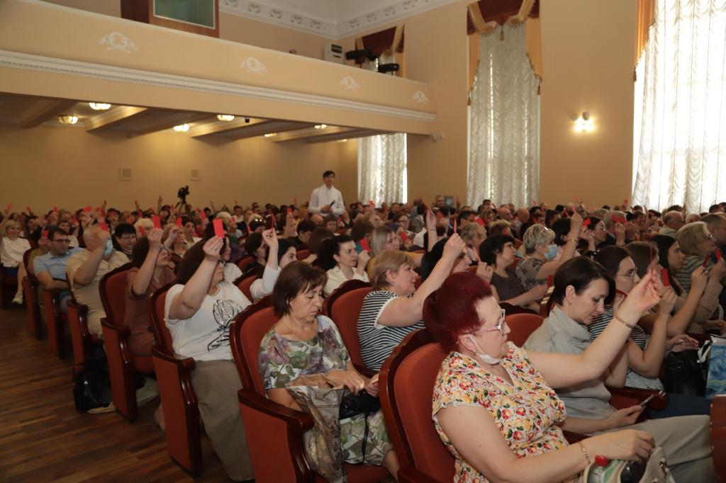 Николай Великдань поздравил с избранием нового ректора Ставропольского государственного медицинского университета