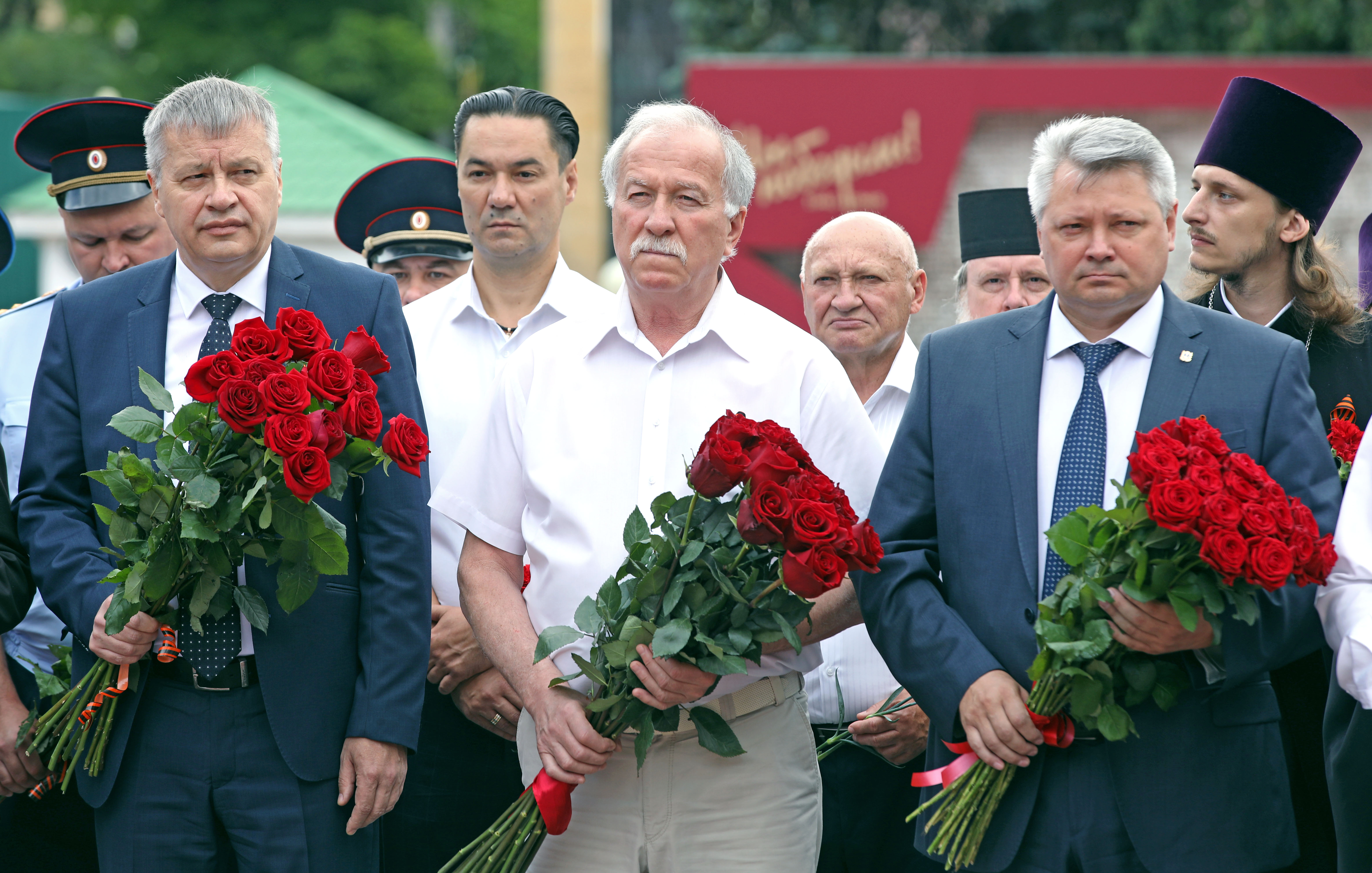 В День памяти и скорби Николай Великдань возложил цветы к Вечному огню