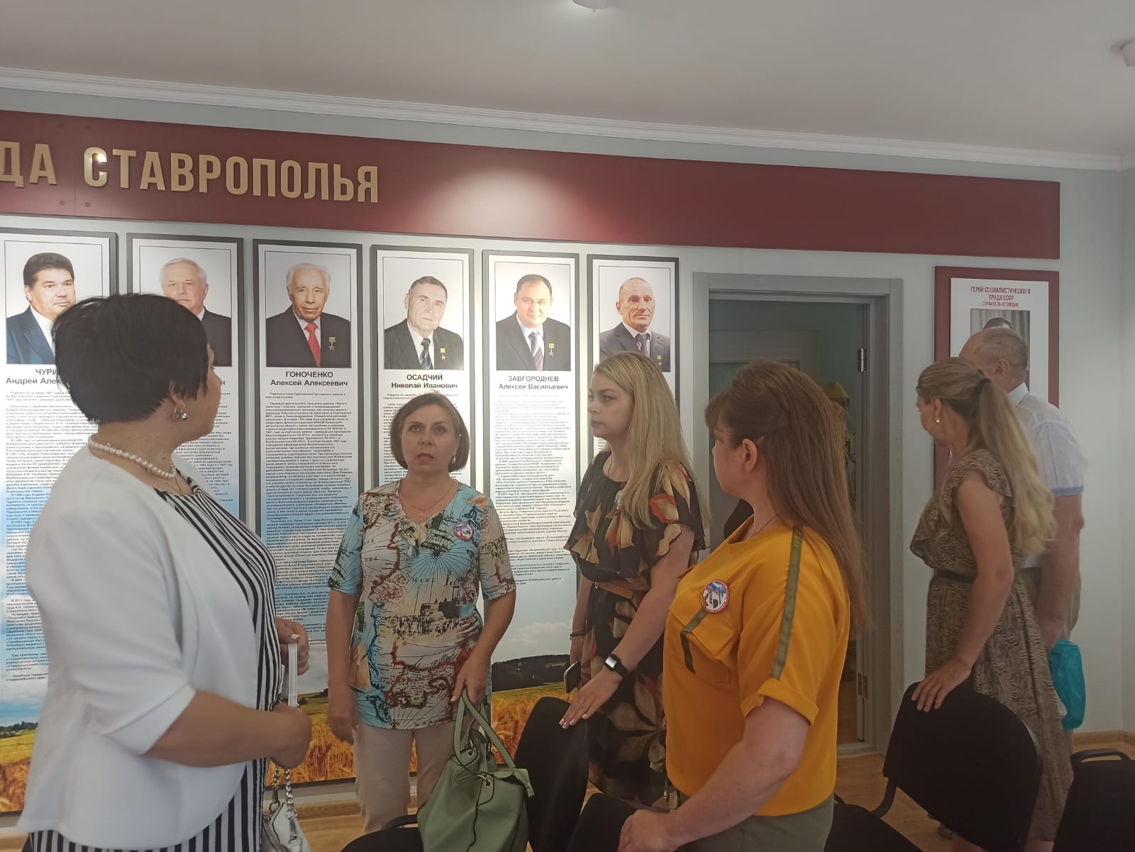 Краевые депутаты почтили память павших защитников Родины