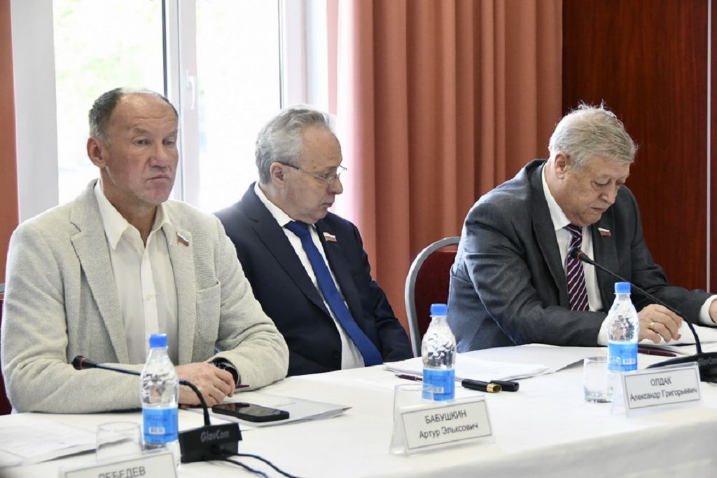Александр Олдак принял участие в заседании круглого стола по сохранению и развитию культурного, туристического, экономического наследия в Твери
