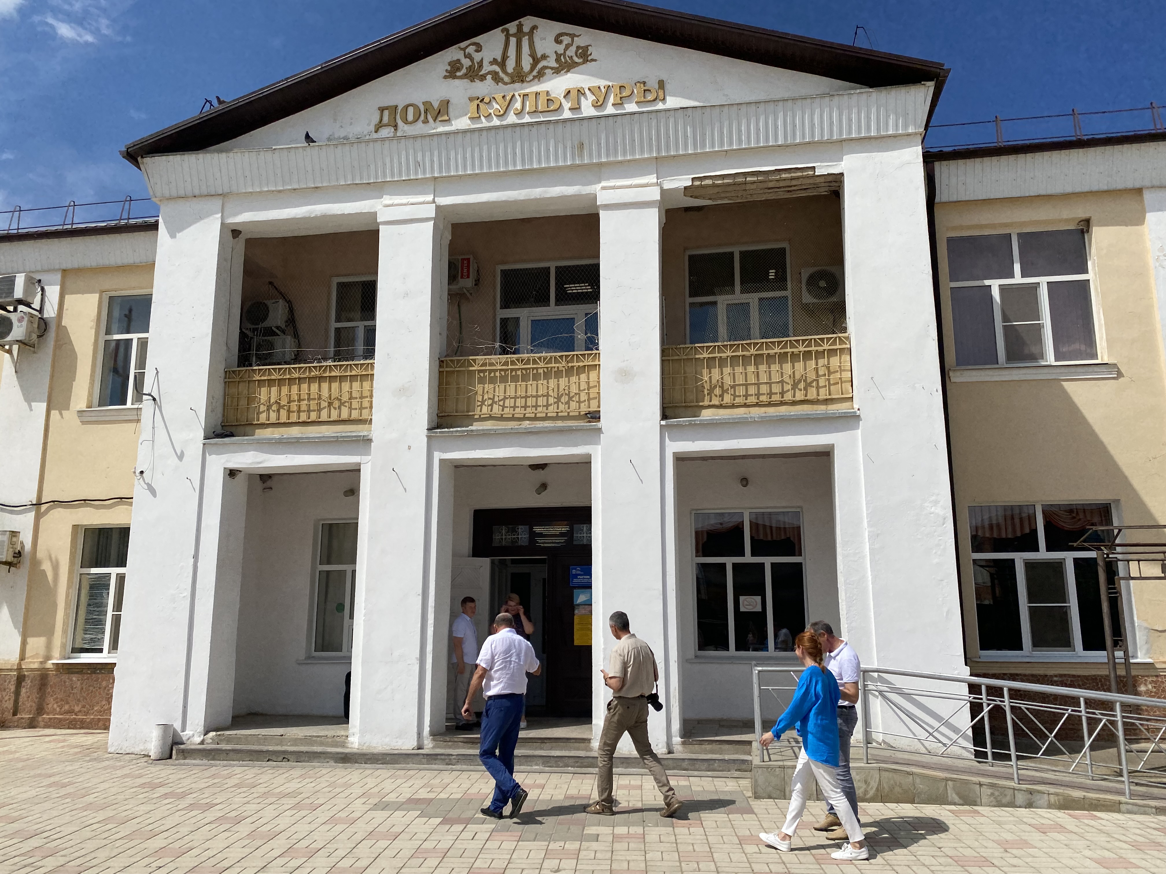 Депутаты продолжают работать с наказами избирателей