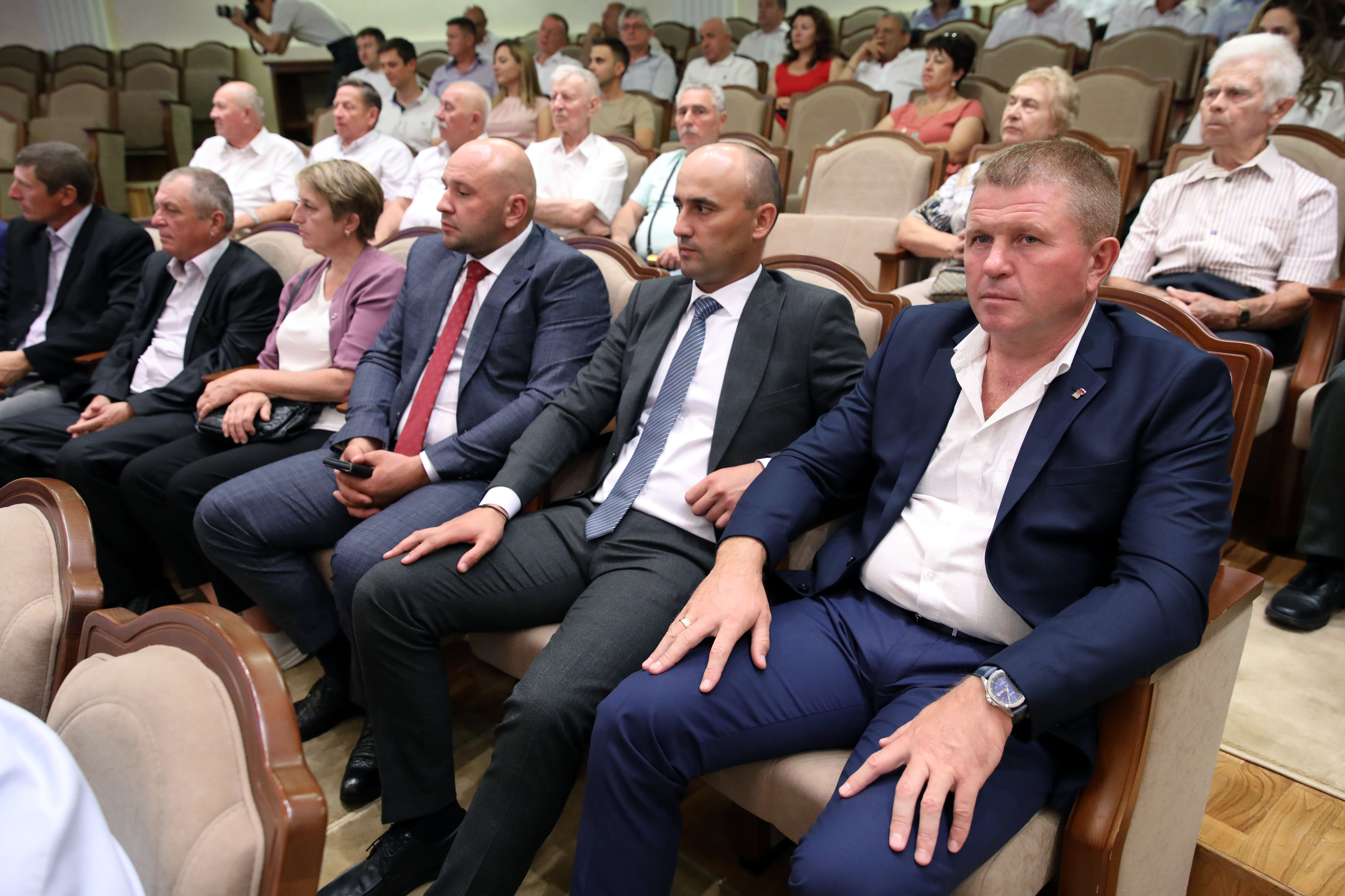 Николай Великдань поздравил ставропольских строителей с профессиональным праздником