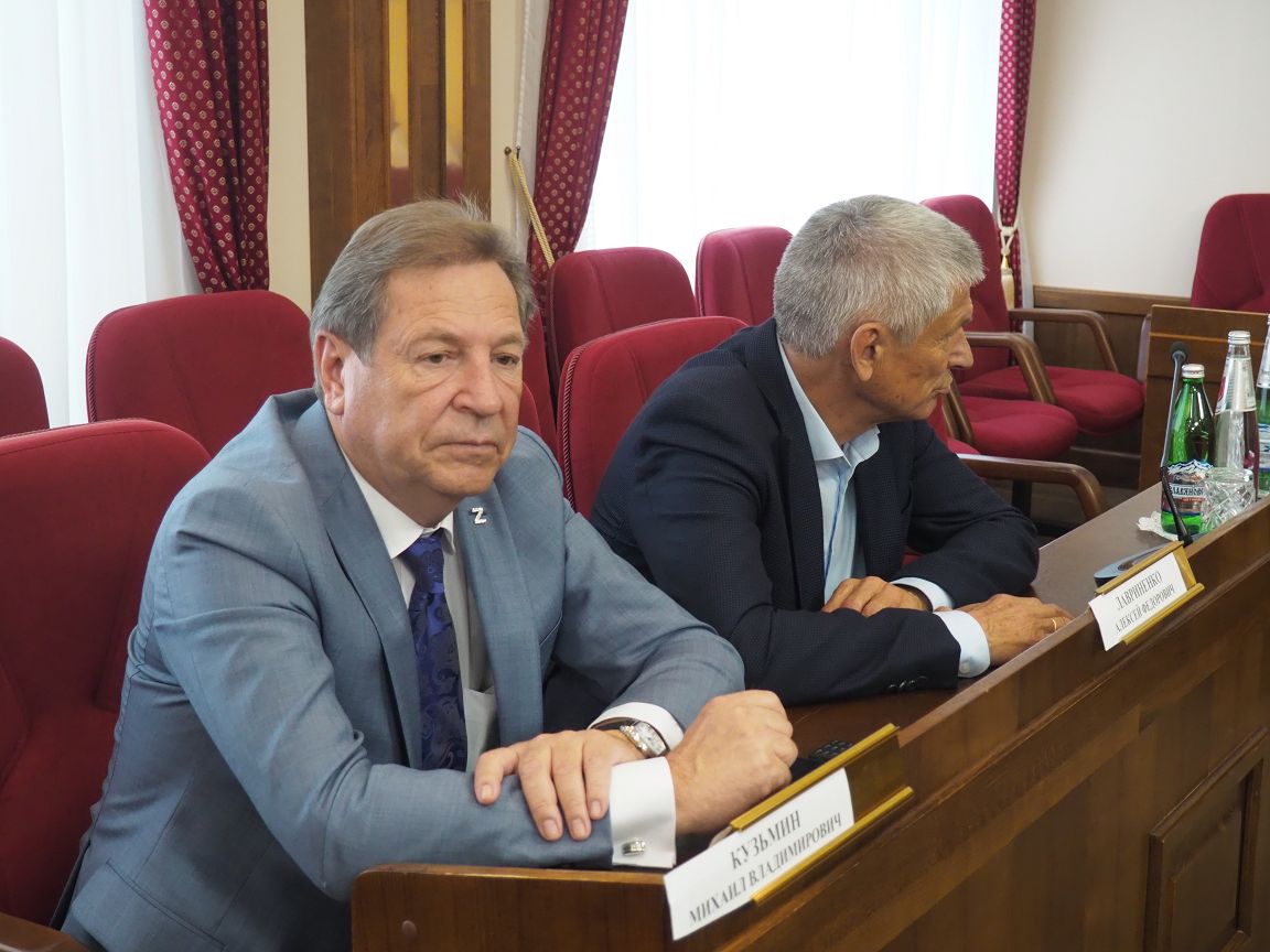 Депутаты краевой Думы внесли изменения в бюджет Ставрополья