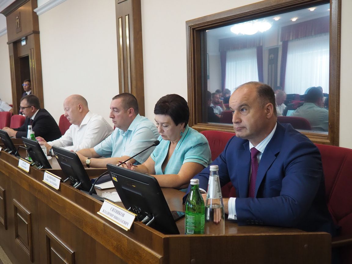 Депутаты краевой Думы внесли изменения в бюджет Ставрополья