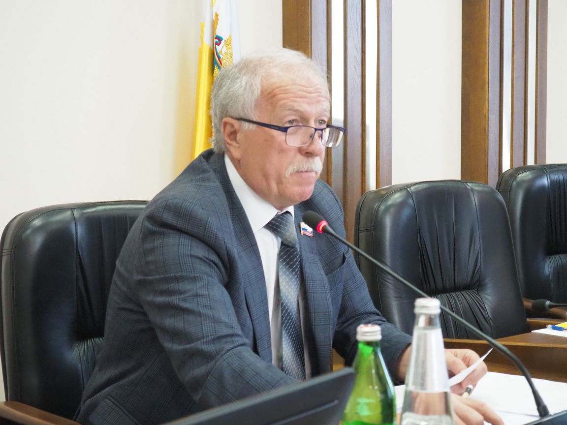 Депутаты краевой Думы внесли изменения в бюджет Ставрополья
