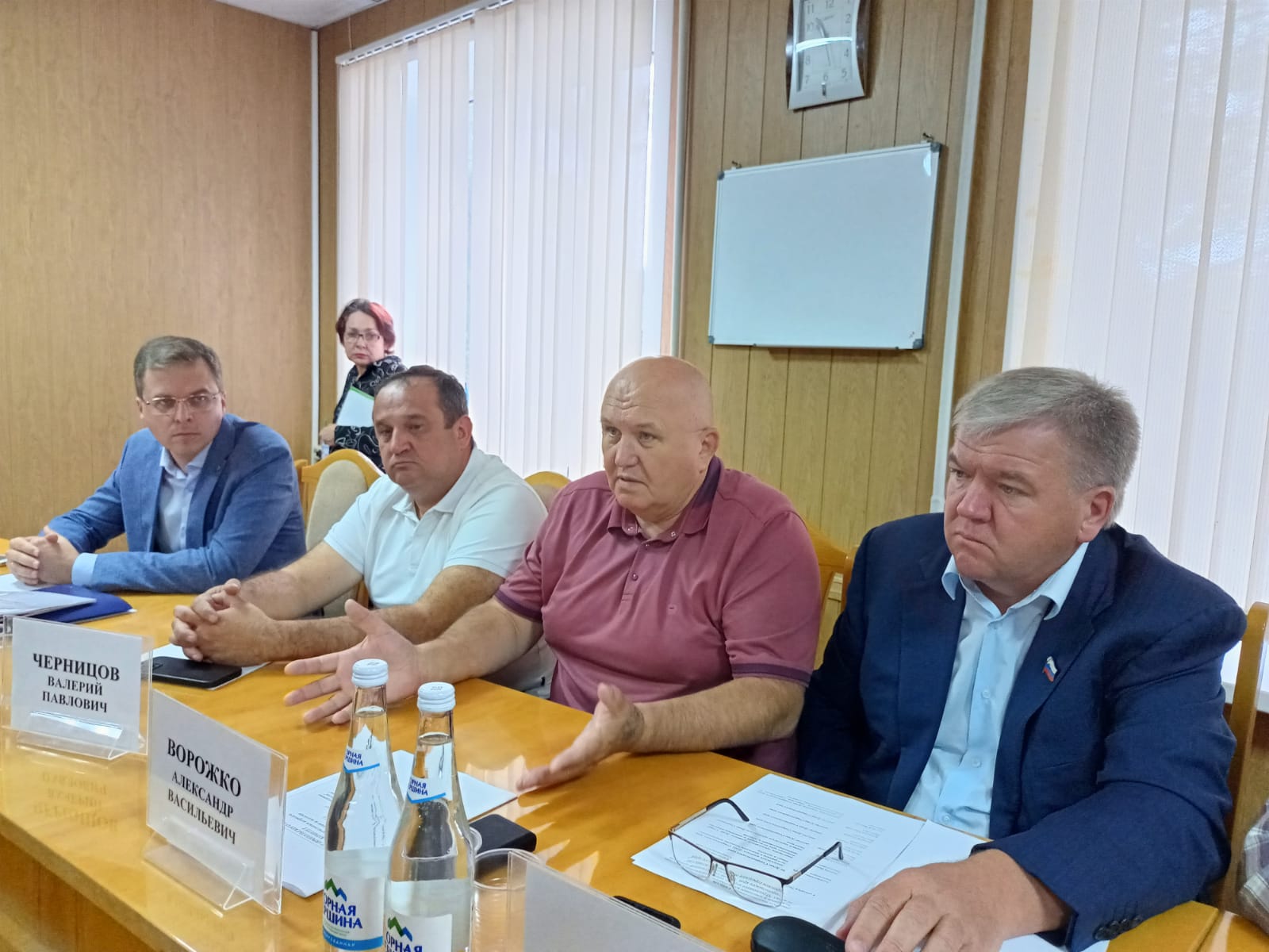 Краевые депутаты предлагают усовершенствовать меры господдержки сельхозтоваропроизводителей региона