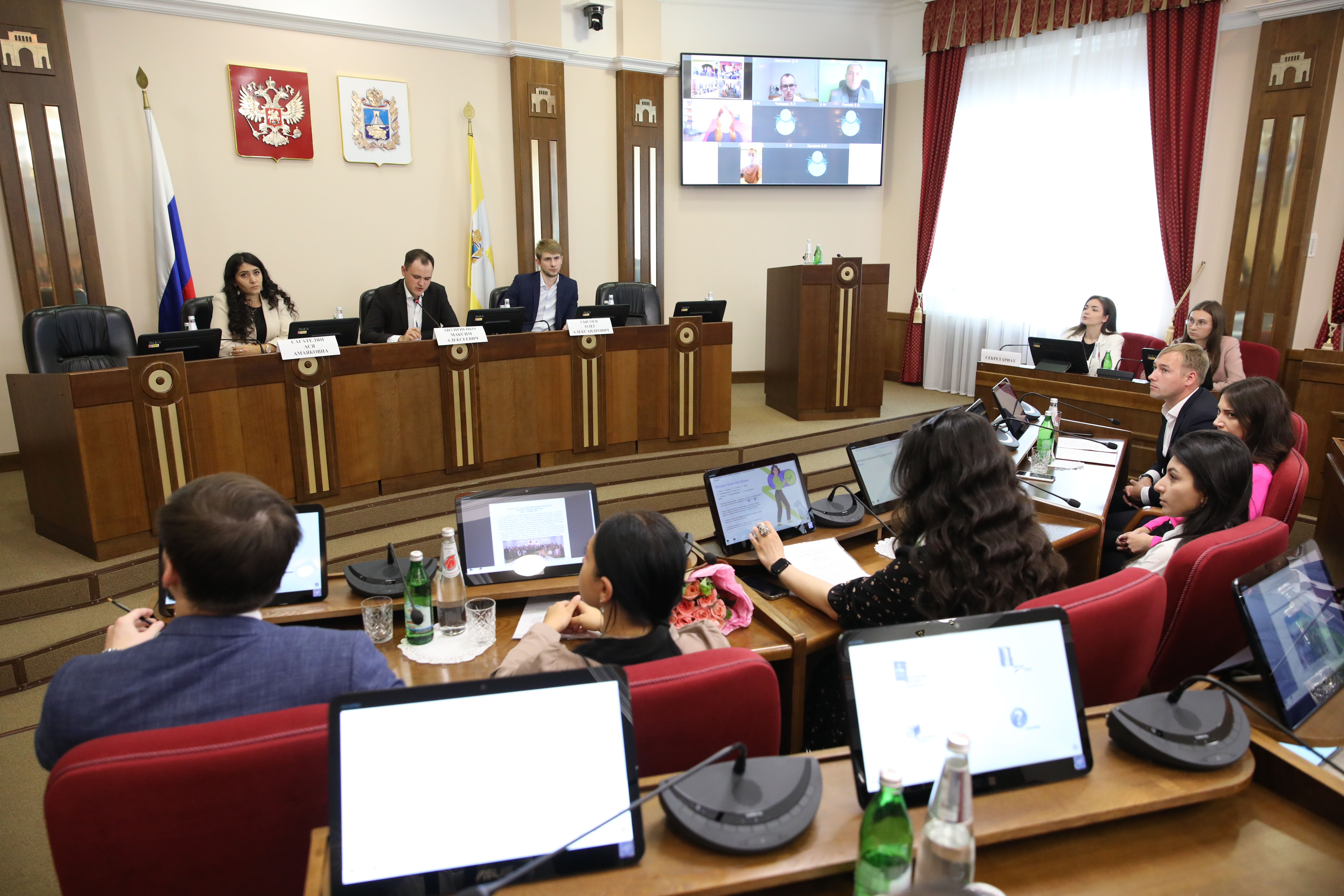 Молодые парламентарии Ставрополья подвели итоги работы за полугодие